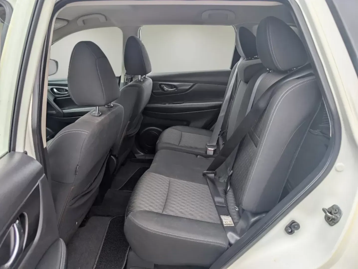 2017 /Charcoal Nissan Rogue S (KNMAT2MV1HP) with an Other engine, located at 5115 14th Ave., Columbus, GA, 31904, (706) 323-0345, 32.511494, -84.971046 - **Unleash Adventures with the 2017 Nissan Rogue S at Gils Auto - Phenix City!**<br /> <br /> Are you ready to elevate your weekend getaways and daily commutes? The 2017 Nissan Rogue S is your perfect companion for family outings, road trips, or just navigating the bustling streets of Phenix City, AL - Photo#10