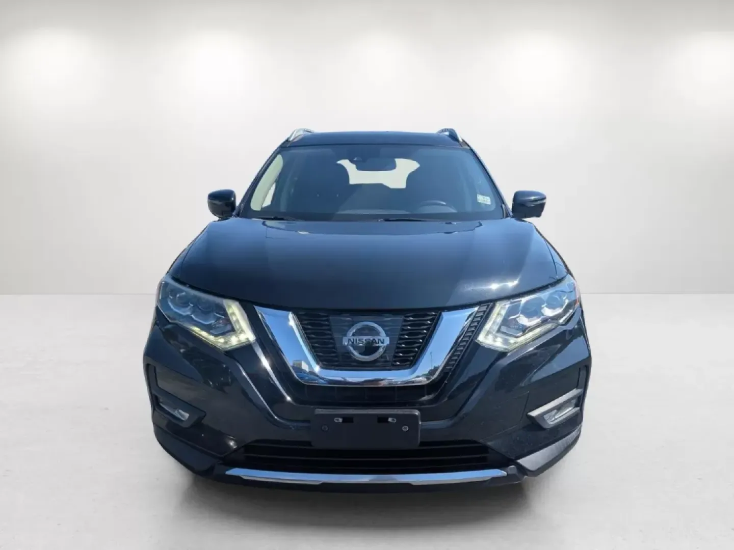 2017 Nissan Rogue SL (5N1AT2MV4HC) with an Other engine, located at 3959 U.S. 80 W, Phenix City, AL, 36870, (334) 297-4885, 32.469296, -85.135185 - Are you ready to elevate your everyday adventures? Introducing the 2017 Nissan Rogue, a versatile and stylish SUV that seamlessly blends comfort and functionality, perfect for growing families, weekend explorers, or anyone seeking a reliable commuter vehicle. At Gils Auto in Phenix City, AL, we spec - Photo#2
