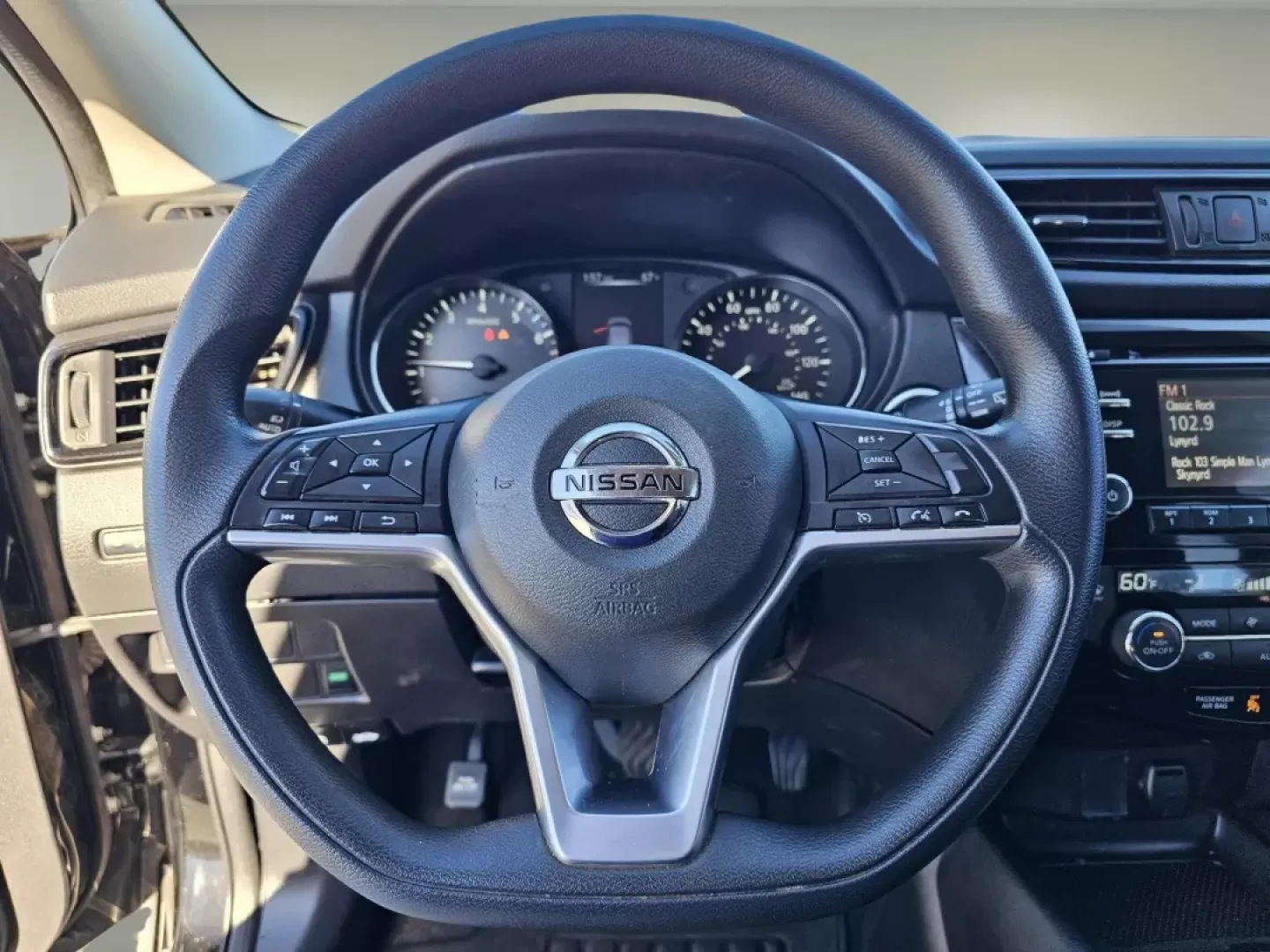 2017 /Charcoal Nissan Rogue SV (JN1BJ1CR7HW) with an Other engine, located at 7000 Northlake Connector, Columbus, GA, 31904, (706) 987-8085, 32.524975, -84.978134 - Experience the ultimate blend of style, comfort, and versatility with this 2017 Nissan Rogue SV, expertly designed for modern lifestyles and adventures! Whether you're a growing family looking for space, a commuter seeking reliability, or someone who loves weekend getaways, this sport utility vehicl - Photo#11