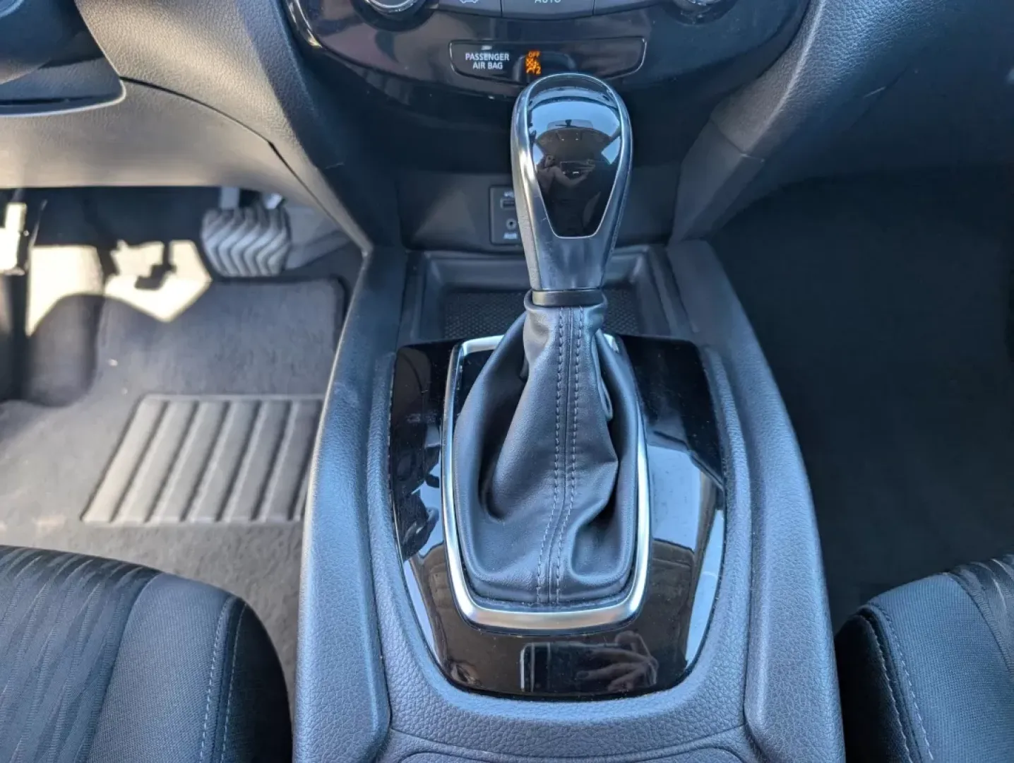 2017 /Charcoal Nissan Rogue SV (5N1AT2MT3HC) with an Other engine, located at 7000 Northlake Connector, Columbus, GA, 31904, (706) 987-8085, 32.524975, -84.978134 - **Experience Adventure with the 2017 Nissan Rogue SV at Gils Auto in Phenix City, AL!**<br /> <br /> Looking for the perfect SUV to elevate your family adventures or daily commutes? The 2017 Nissan Rogue SV is designed to meet your lifestyle needs, whether you're navigating city streets or exploring - Photo#13