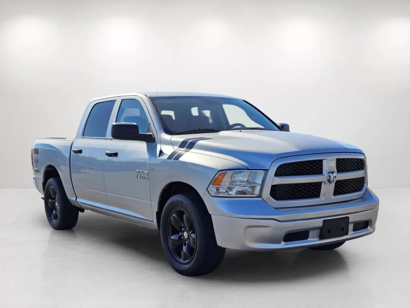 2017 /Diesel Gray/Black Ram 1500 Tradesman (1C6RR6KG3HS) with an Other engine, located at 521 Old Farm Lane Rd, Prattville, AL, 36066, (334) 325-1505, 32.482460, -86.416367 - Experience the thrill of adventure and utility with the 2017 Ram 1500 Tradesman, an exceptional crew cab pickup truck that's perfect for both daily commutes and weekend getaways. If you're in Prattville, AL, and looking for a reliable vehicle that marries performance with comfort, look no further th - Photo#3