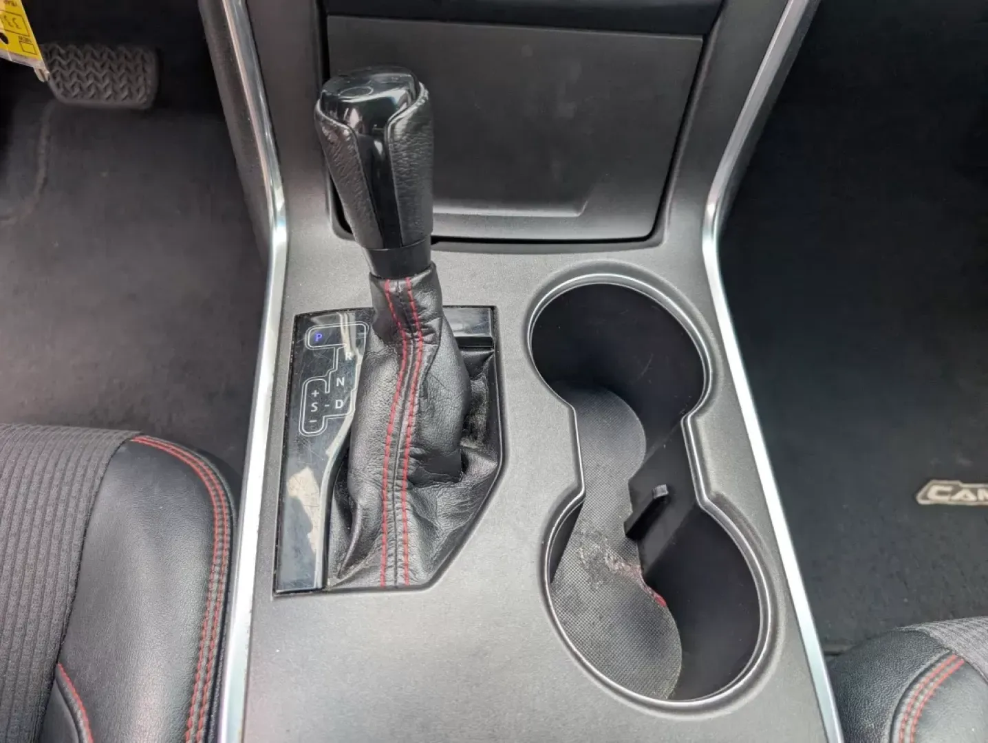 2017 Toyota Camry SE (4T1BF1FK4HU) with an Other engine, located at 1430 Gateway Drive, Opelika, AL, 36801, (334) 239-0944, 32.637871, -85.409790 - If you're looking for a reliable sedan that blends style, comfort, and efficiency, then the 2017 Toyota Camry is your perfect companion for daily commutes, family outings, and weekend adventures. This versatile vehicle is ideal for budget-conscious buyers and those seeking a dependable ride, and it' - Photo#12