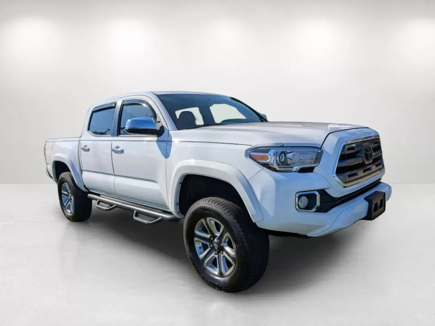2017 Toyota Tacoma Limited (5TFGZ5AN2HX) with an Other engine, located at 3959 U.S. 80 W, Phenix City, AL, 36870, (334) 297-4885, 32.469296, -85.135185 - **Explore the Great Outdoors with the 2017 Toyota Tacoma Limited Your Perfect Adventure Companion!**<br /> <br /> Are you ready to embrace a lifestyle filled with adventure, whether it's hauling gear for your weekend camping trips or navigating through the urban landscape? The 2017 Toyota Tacoma Li - Photo#2