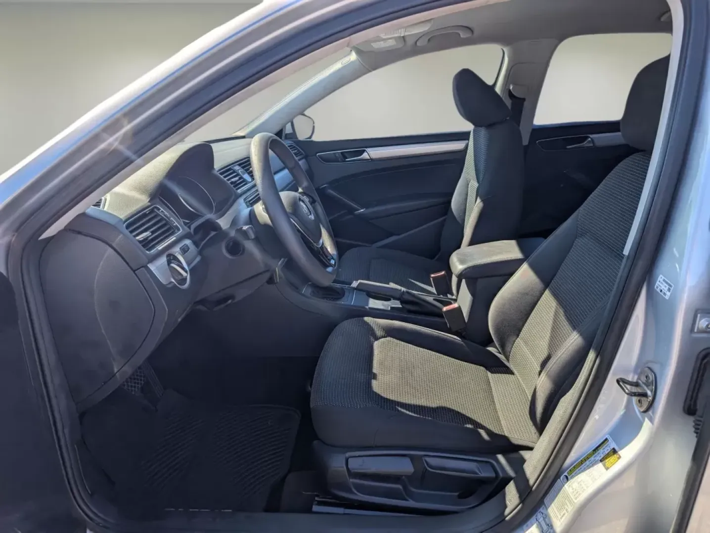 2017 Volkswagen Passat 1.8T S (1VWAT7A39HC) with an Other engine, located at 804 22nd Ave, Phenix City, AL, 36870, (334) 297-1860, 32.484749, -85.024475 - Embrace the open road with the 2017 Volkswagen Passat 1.8T S, an ideal solution for those seeking a reliable and stylish sedan perfect for any lifestyle. Whether you're commuting through the bustling streets of Phenix City or embarking on weekend getaways, this vehicle is designed to offer comfort, - Photo#9