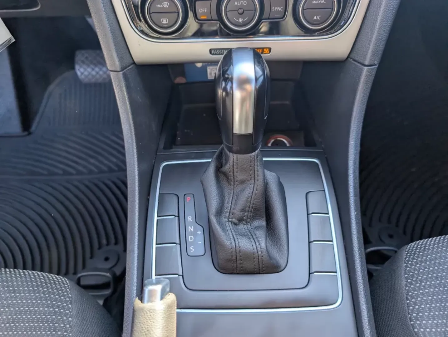 2017 Volkswagen Passat 1.8T S (1VWAT7A39HC) with an Other engine, located at 804 22nd Ave, Phenix City, AL, 36870, (334) 297-1860, 32.484749, -85.024475 - Embrace the open road with the 2017 Volkswagen Passat 1.8T S, an ideal solution for those seeking a reliable and stylish sedan perfect for any lifestyle. Whether you're commuting through the bustling streets of Phenix City or embarking on weekend getaways, this vehicle is designed to offer comfort, - Photo#13