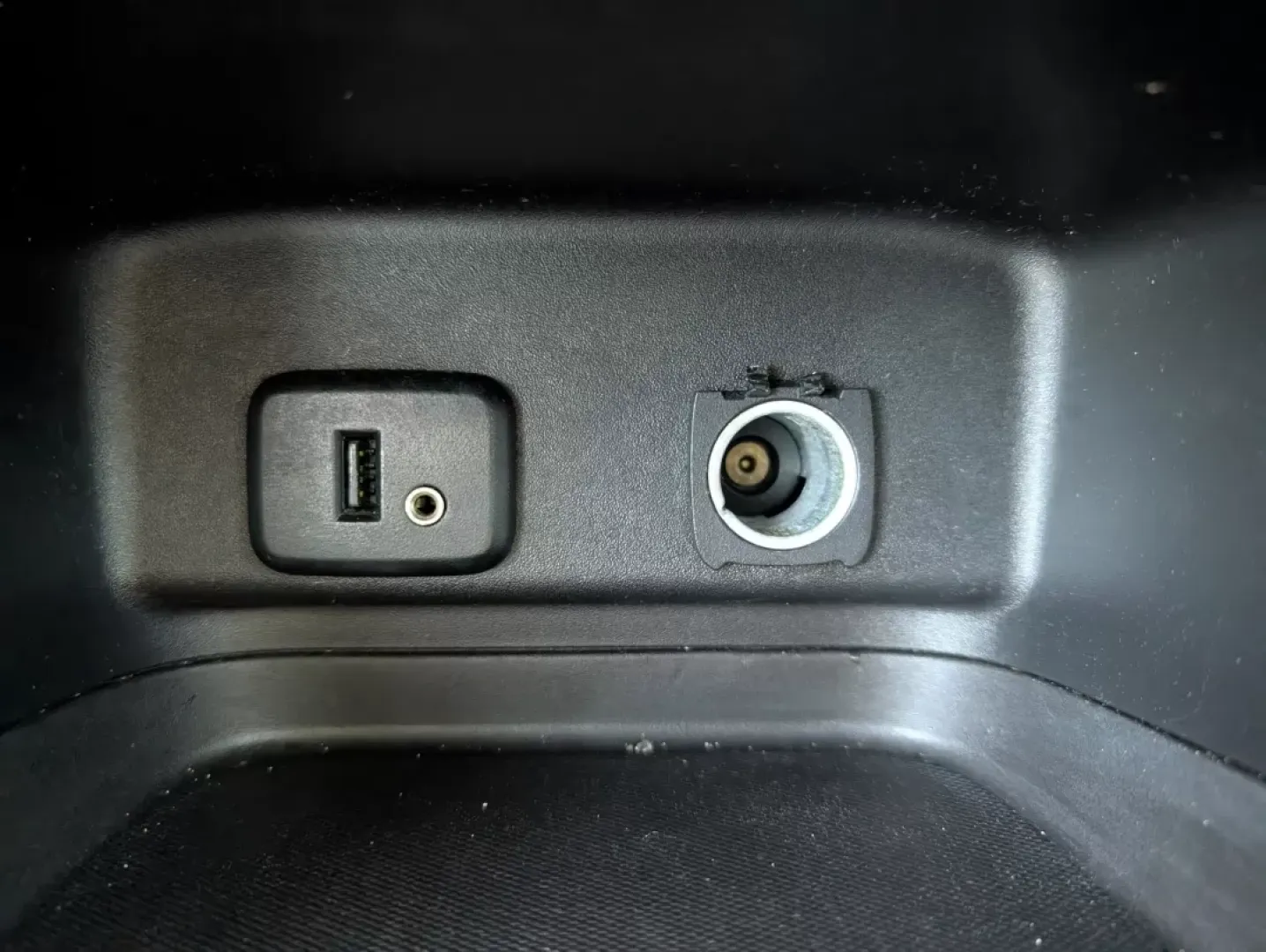 2018 /Jet Black Chevrolet Equinox LT (2GNAXJEV9J6) with an Other engine, located at 804 22nd Ave, Phenix City, AL, 36870, (334) 297-1860, 32.484749, -85.024475 - **Experience Adventure and Comfort with the 2018 Chevrolet Equinox LT at Gils Auto Phenix City #2**<br /> <br /> Are you on the hunt for a versatile SUV that perfectly balances comfort and performance? Look no further! The 2018 Chevrolet Equinox LT is an ideal vehicle for busy families, daily commu - Photo#12