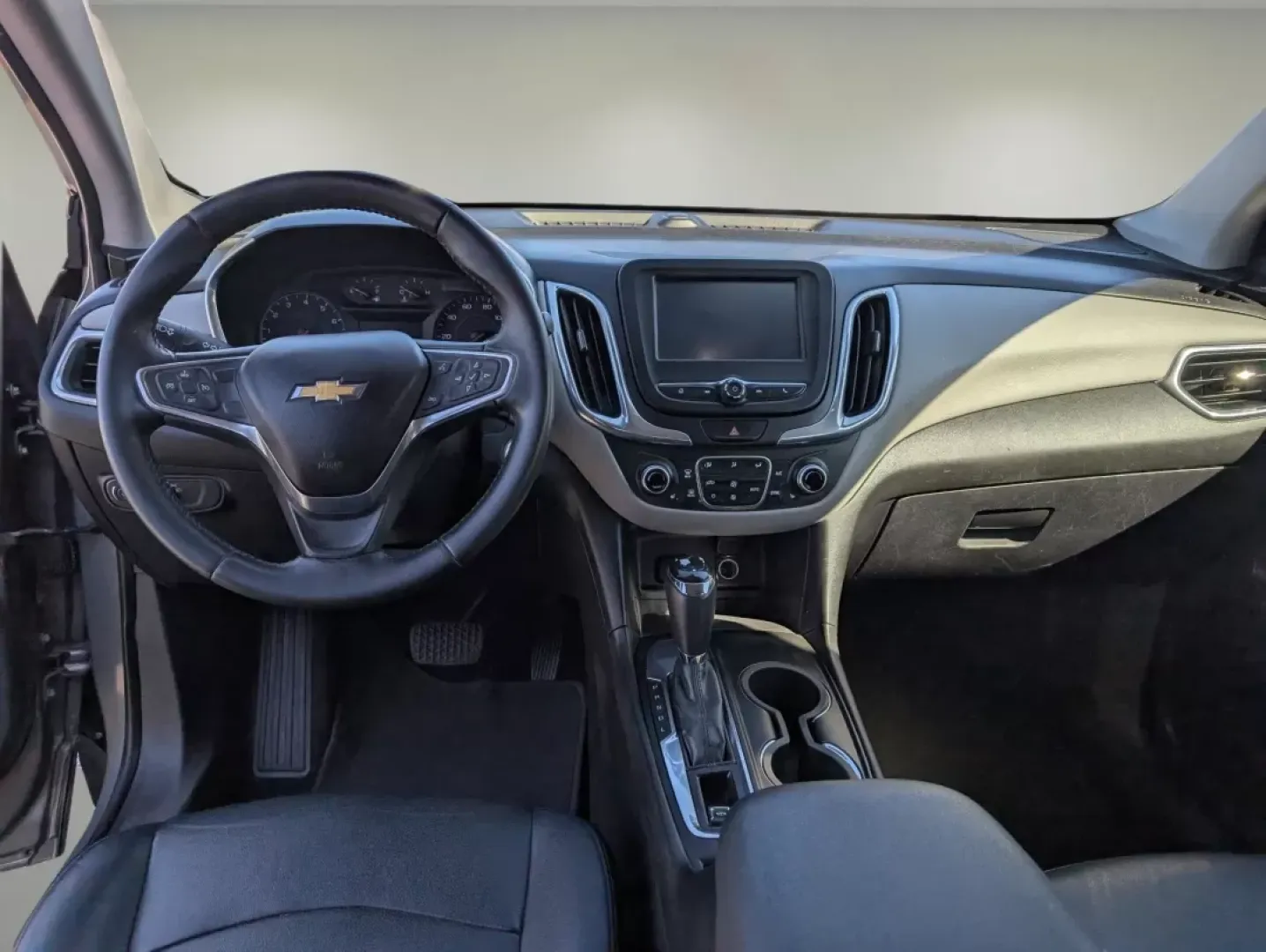 2018 /Medium Ash Gray Chevrolet Equinox LT (3GNAXJEV8JS) with an Other engine, located at 7000 Northlake Connector, Columbus, GA, 31904, (706) 987-8085, 32.524975, -84.978134 - **Adventure Awaits with This 2018 Chevrolet Equinox LT! Perfect for Families and Weekend Explorers!**<br /> <br /> Are you looking for a versatile and reliable SUV that perfectly balances comfort, technology, and performance? Look no further! This 2018 Chevrolet Equinox LT is the ideal vehicle for f - Photo#11