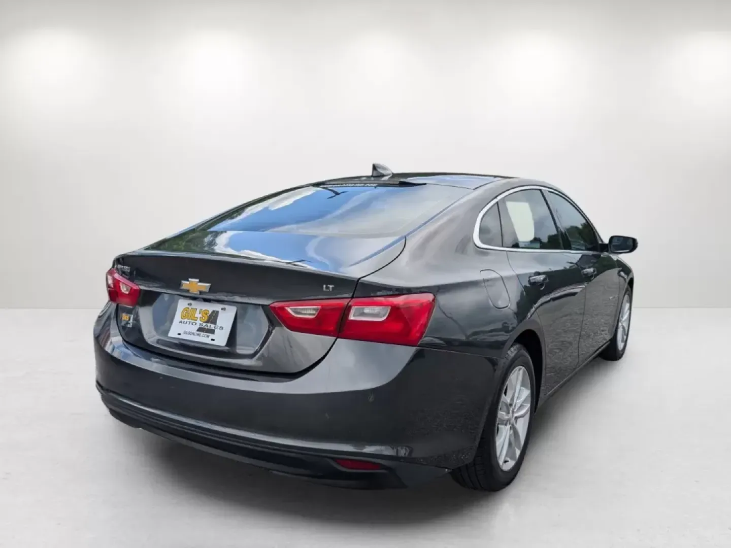 2018 /Jet Black Chevrolet Malibu LT (1G1ZD5ST3JF) with an Other engine, located at 521 Old Farm Lane Rd, Prattville, AL, 36066, (334) 325-1505, 32.482460, -86.416367 - **Experience the Open Road with the 2018 Chevrolet Malibu LT from Gils Auto - Columbus**<br /> <br /> Are you looking for a reliable sedan that fits seamlessly into your daily routine? Whether you're commuting through Columbus or planning a weekend getaway, the 2018 Chevrolet Malibu LT is your perfe - Photo#4