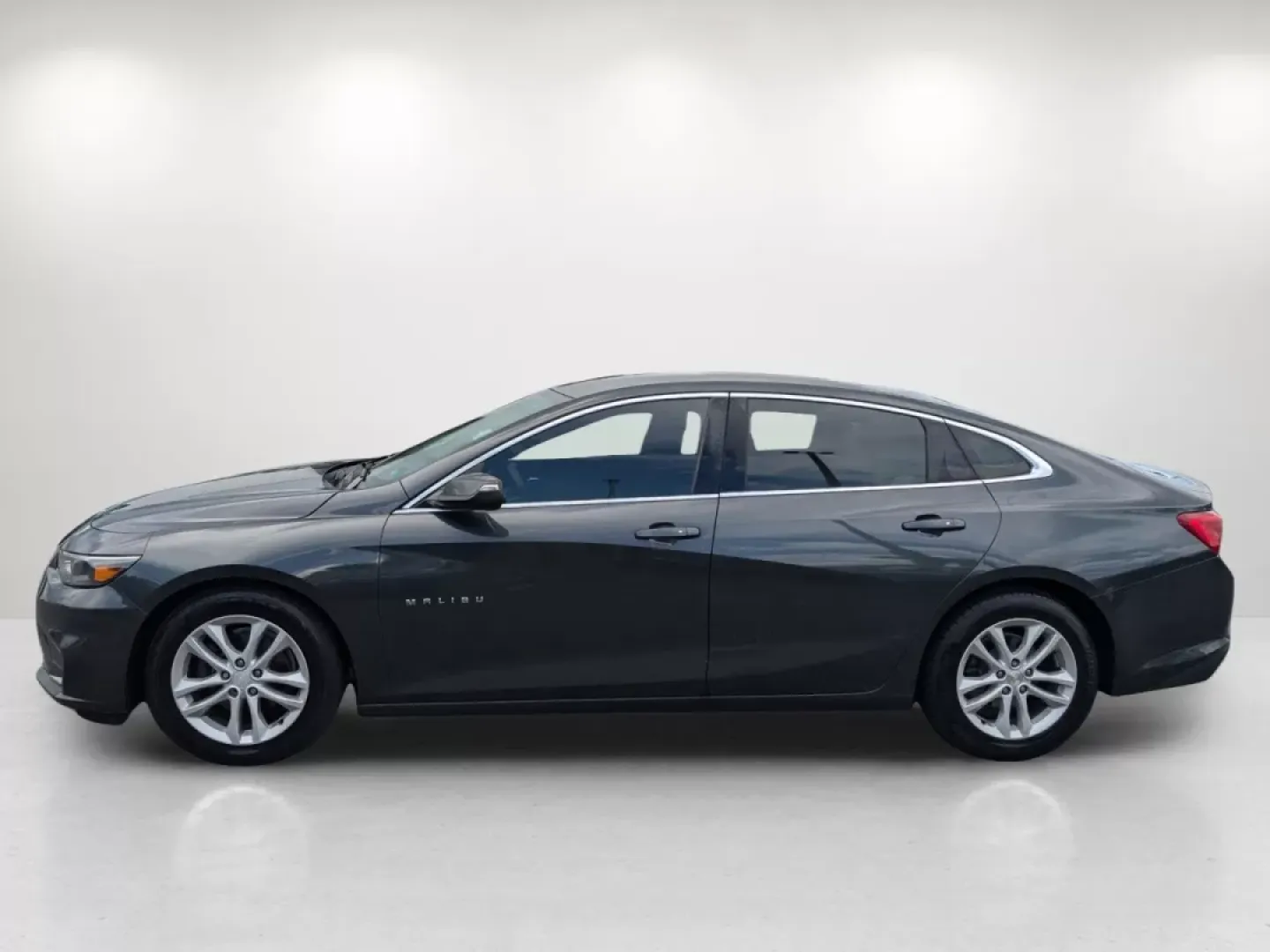 2018 /Jet Black Chevrolet Malibu LT (1G1ZD5ST3JF) with an Other engine, located at 521 Old Farm Lane Rd, Prattville, AL, 36066, (334) 325-1505, 32.482460, -86.416367 - **Experience the Open Road with the 2018 Chevrolet Malibu LT from Gils Auto - Columbus**<br /> <br /> Are you looking for a reliable sedan that fits seamlessly into your daily routine? Whether you're commuting through Columbus or planning a weekend getaway, the 2018 Chevrolet Malibu LT is your perfe - Photo#22