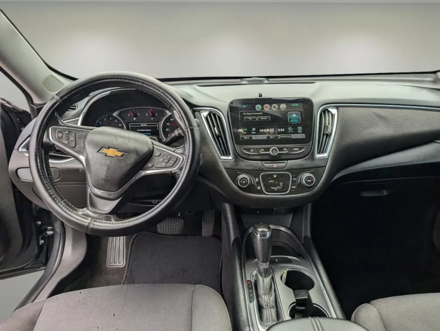 2018 /Jet Black Chevrolet Malibu LT (1G1ZD5ST3JF) with an Other engine, located at 521 Old Farm Lane Rd, Prattville, AL, 36066, (334) 325-1505, 32.482460, -86.416367 - **Experience the Open Road with the 2018 Chevrolet Malibu LT from Gils Auto - Columbus**<br /> <br /> Are you looking for a reliable sedan that fits seamlessly into your daily routine? Whether you're commuting through Columbus or planning a weekend getaway, the 2018 Chevrolet Malibu LT is your perfe - Photo#26