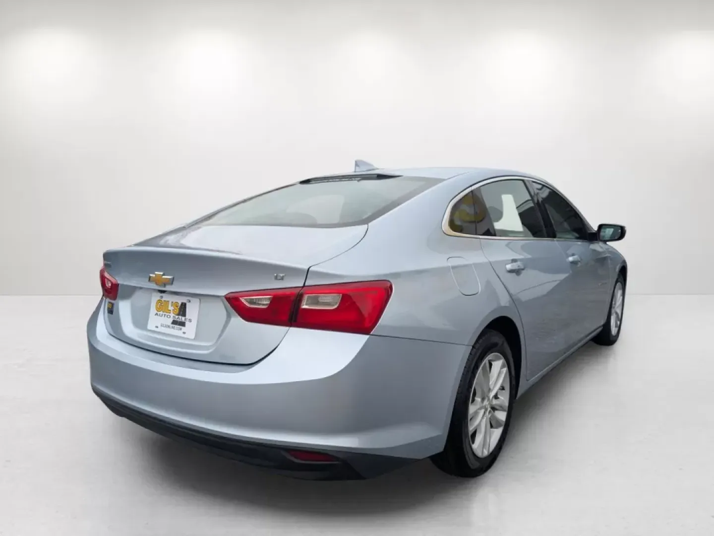 2018 /Jet Black Chevrolet Malibu LT (1G1ZD5STXJF) with an Other engine, located at 5115 14th Ave., Columbus, GA, 31904, (706) 323-0345, 32.511494, -84.971046 - **Discover Your Next Adventure in the 2018 Chevrolet Malibu LT at Gils Auto!** <br /> <br /> Are you tired of long commutes and cramped sedans? Elevate your daily drives with the 2018 Chevrolet Malibu LT, available now at Gils Auto, your trusted Buy Here Pay Here dealership located at 3959 U.S. 80 W - Photo#4