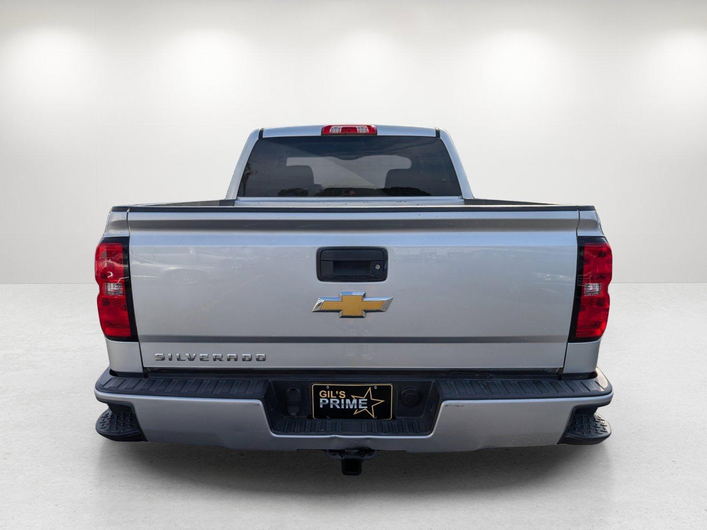 2018 /Dark Ash with Jet Black Interior Accents Chevrolet Silverado 1500 Custom (3GCPCPEC8JG) with an Gas V8 5.3L/325 engine, 6-Speed Automatic transmission, located at 3959 U.S. 80 W, Phenix City, AL, 36870, (334) 297-4885, 32.469296, -85.135185 - 2018 Chevrolet Silverado 1500 Custom - Photo#5