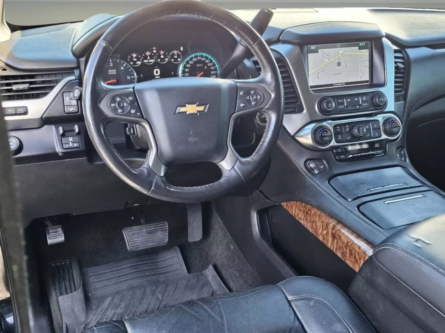 2018 /Jet Black Chevrolet Tahoe Premier (1GNSCCKJ7JR) with an Other engine, located at 5115 14th Ave., Columbus, GA, 31904, (706) 323-0345, 32.511494, -84.971046 - **Elevate Your Lifestyle with the 2018 Chevrolet Tahoe Premier at Gils Auto - Phenix City!**<br /> <br /> Are you ready to embark on thrilling adventures with your family or enjoy a luxurious ride to work? The 2018 Chevrolet Tahoe Premier, now available at Gils Auto in Phenix City, AL, is the perfec - Photo#15