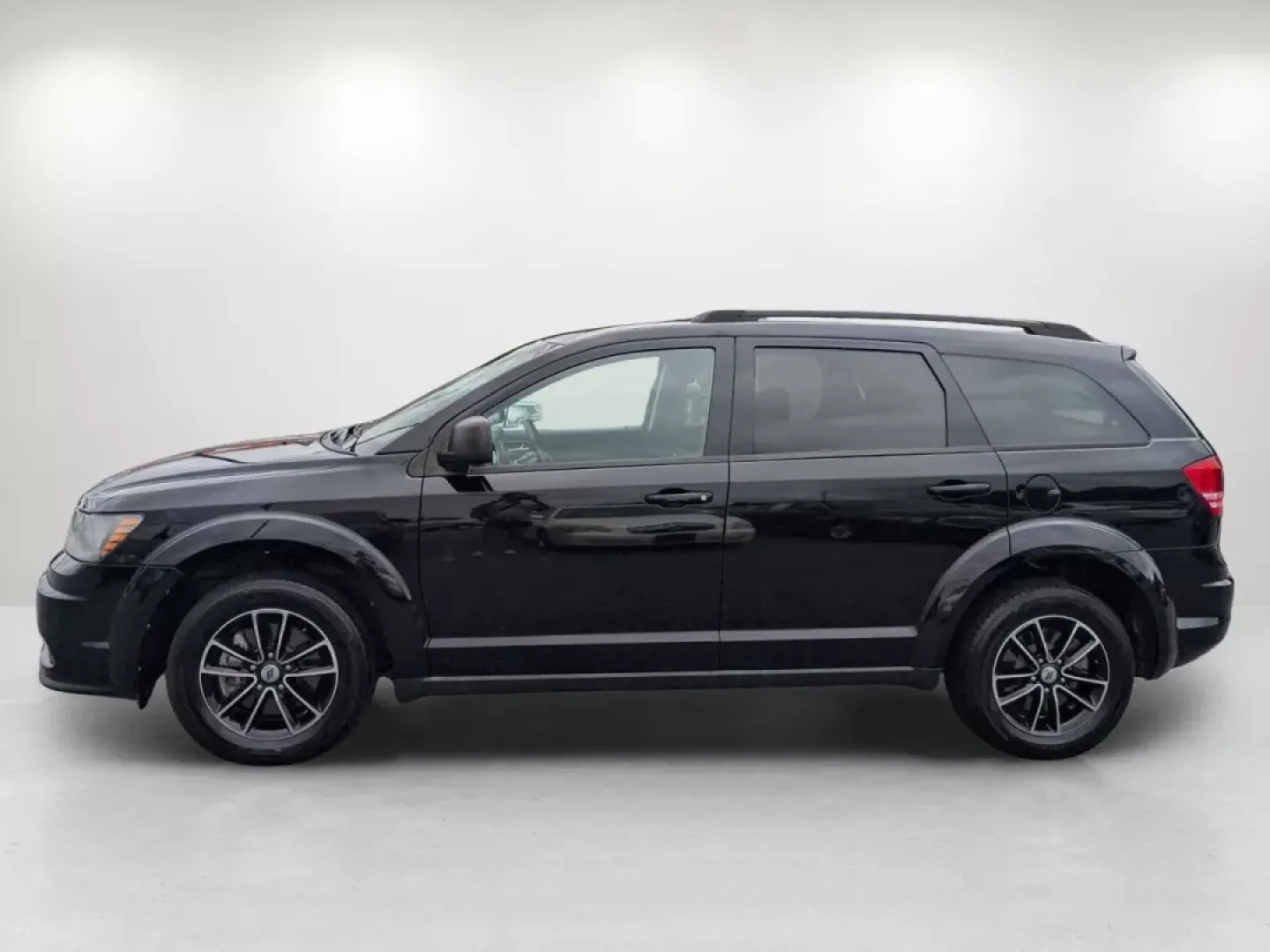 2018 /Black Dodge Journey SE (3C4PDCAB7JT) with an Other engine, located at 804 22nd Ave, Phenix City, AL, 36870, (334) 297-1860, 32.484749, -85.024475 - Are you ready to elevate your family road trips or weekend adventures? Look no further than this stunning 2018 Dodge Journey SE, the perfect SUV for active lifestyles and growing families! With seats for up to seven and ample cargo space, this vehicle effortlessly blends comfort and versatility, mak - Photo#7