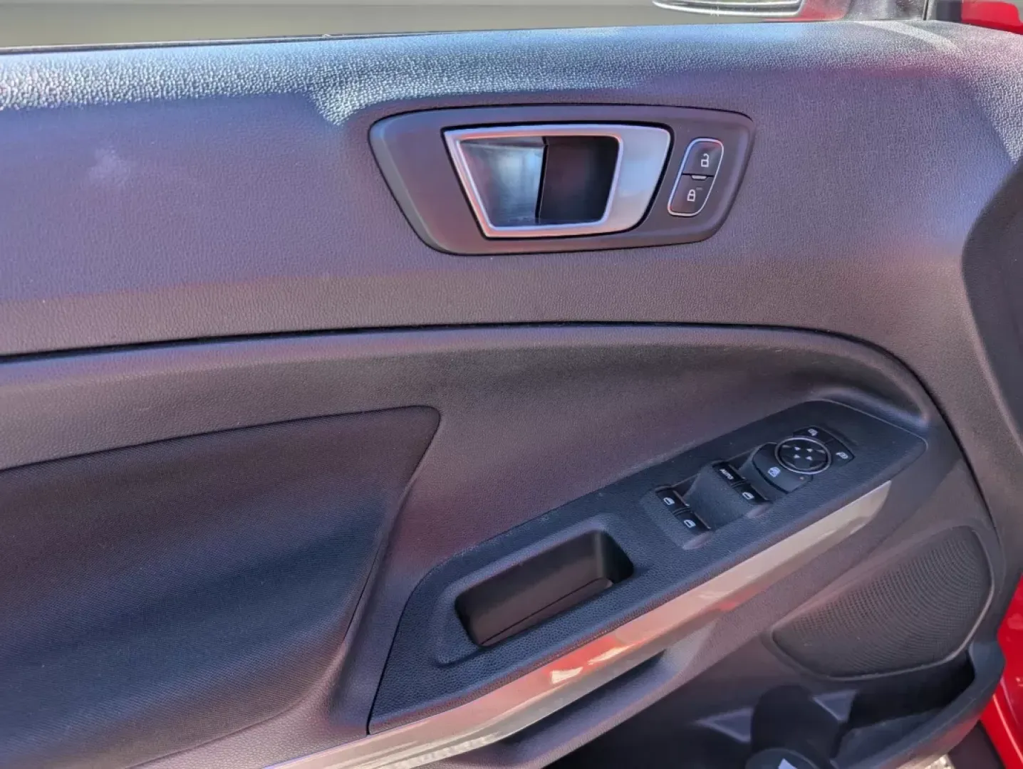 2018 Ford EcoSport SE (MAJ3P1TE4JC) with an Other engine, located at 1430 Gateway Drive, Opelika, AL, 36801, (334) 239-0944, 32.637871, -85.409790 - Are you looking for a compact SUV that seamlessly fits your dynamic lifestyle? Look no further! This 2018 Ford EcoSport SE is not just a vehicle; it's your next adventure companion, perfect for both urban commuting and weekend getaways. Whether you're a growing family seeking convenience or a young - Photo#8