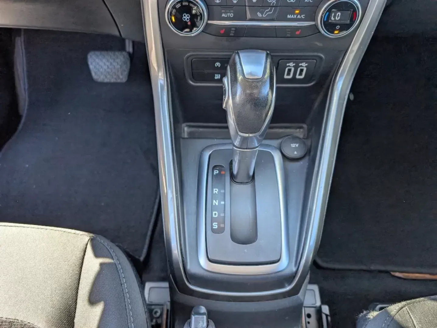 2018 Ford EcoSport SE (MAJ3P1TE4JC) with an Other engine, located at 1430 Gateway Drive, Opelika, AL, 36801, (334) 239-0944, 32.637871, -85.409790 - Are you looking for a compact SUV that seamlessly fits your dynamic lifestyle? Look no further! This 2018 Ford EcoSport SE is not just a vehicle; it's your next adventure companion, perfect for both urban commuting and weekend getaways. Whether you're a growing family seeking convenience or a young - Photo#13