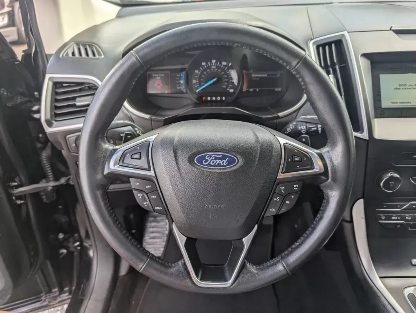 2018 Ford Edge SEL (2FMPK3J93JB) with an Intercooled Turbo Premium Unleaded I-4 2.0 L/122 engine, 6-Speed Automatic w/OD transmission, located at 5115 14th Ave., Columbus, GA, 31904, (706) 323-0345, 32.511494, -84.971046 - 2018 Ford Edge SEL - Photo#16