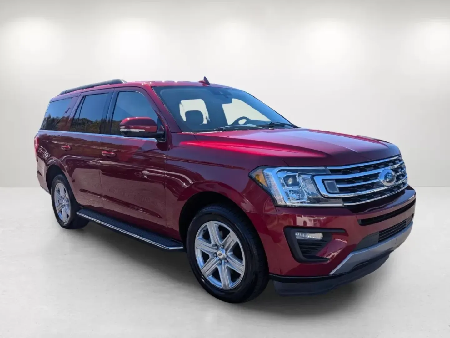 2018 Ford Expedition XLT (1FMJU1HT9JE) with an Other engine, located at 3959 U.S. 80 W, Phenix City, AL, 36870, (334) 297-4885, 32.469296, -85.135185 - **Experience Adventure and Comfort with the 2018 Ford Expedition XLT!** <br /> <br /> If you're embarking on family road trips or need a reliable vehicle for your daily commute, the 2018 Ford Expedition XLT is the perfect fit for your lifestyle. This spacious SUV offers the ideal blend of comfort, - Photo#2
