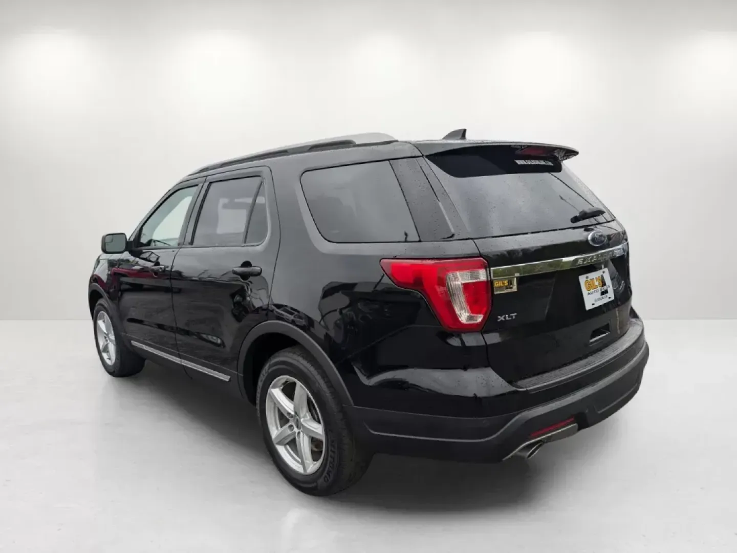 2018 Ford Explorer XLT (1FM5K7D83JG) with an Regular Unleaded V-6 3.5 L/213 engine, 6-Speed Automatic w/OD transmission, located at 7000 Northlake Connector, Columbus, GA, 31904, (706) 987-8085, 32.524975, -84.978134 - **Adventure Awaits with the 2018 Ford Explorer XLT: Your Family's Next SUV!**<br /> <br /> Are you ready to elevate your family adventures or daily commutes? The 2018 Ford Explorer XLT is the perfect fit for those seeking a reliable and spacious SUV that combines comfort, technology, and versatility - Photo#7