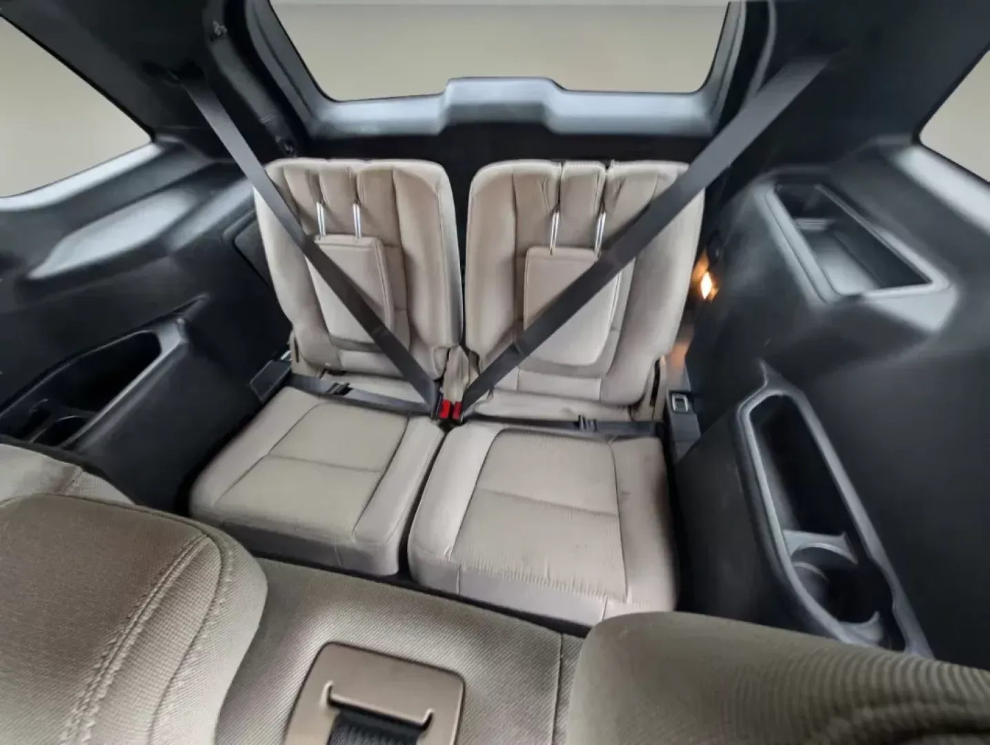 2018 Ford Explorer XLT (1FM5K7D83JG) with an Regular Unleaded V-6 3.5 L/213 engine, 6-Speed Automatic w/OD transmission, located at 7000 Northlake Connector, Columbus, GA, 31904, (706) 987-8085, 32.524975, -84.978134 - **Adventure Awaits with the 2018 Ford Explorer XLT: Your Family's Next SUV!**<br /> <br /> Are you ready to elevate your family adventures or daily commutes? The 2018 Ford Explorer XLT is the perfect fit for those seeking a reliable and spacious SUV that combines comfort, technology, and versatility - Photo#12