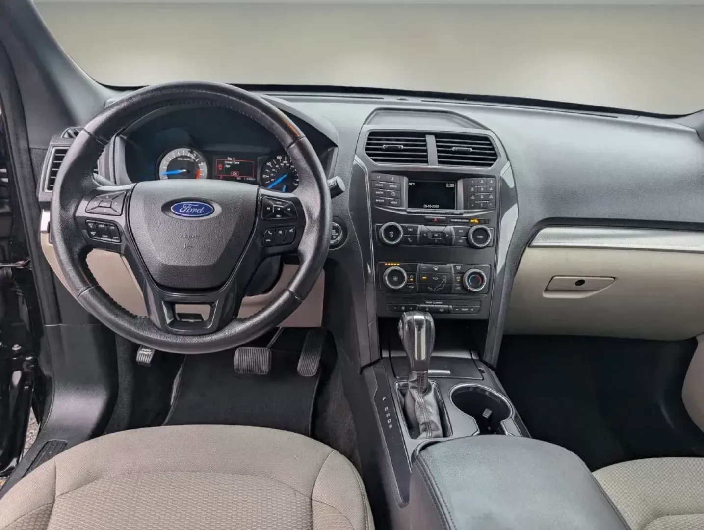 2018 Ford Explorer XLT (1FM5K7D83JG) with an Regular Unleaded V-6 3.5 L/213 engine, 6-Speed Automatic w/OD transmission, located at 7000 Northlake Connector, Columbus, GA, 31904, (706) 987-8085, 32.524975, -84.978134 - **Adventure Awaits with the 2018 Ford Explorer XLT: Your Family's Next SUV!**<br /> <br /> Are you ready to elevate your family adventures or daily commutes? The 2018 Ford Explorer XLT is the perfect fit for those seeking a reliable and spacious SUV that combines comfort, technology, and versatility - Photo#13