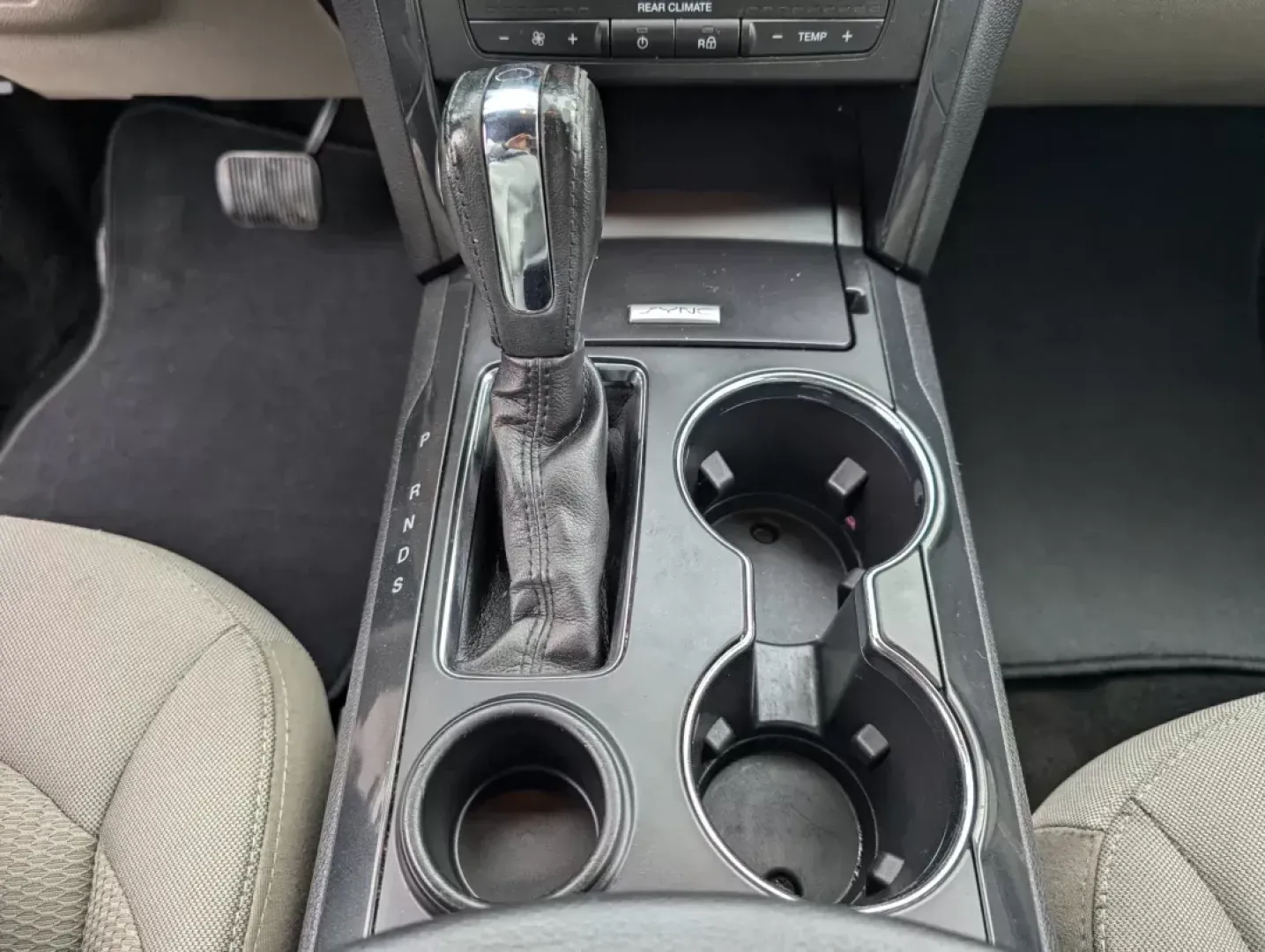 2018 Ford Explorer XLT (1FM5K7D83JG) with an Regular Unleaded V-6 3.5 L/213 engine, 6-Speed Automatic w/OD transmission, located at 7000 Northlake Connector, Columbus, GA, 31904, (706) 987-8085, 32.524975, -84.978134 - **Adventure Awaits with the 2018 Ford Explorer XLT: Your Family's Next SUV!**<br /> <br /> Are you ready to elevate your family adventures or daily commutes? The 2018 Ford Explorer XLT is the perfect fit for those seeking a reliable and spacious SUV that combines comfort, technology, and versatility - Photo#14