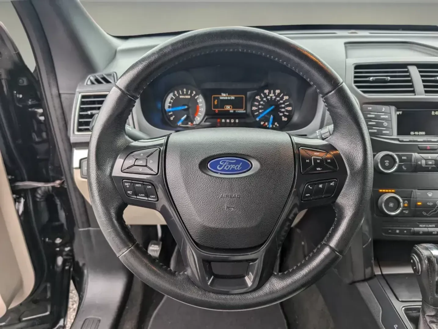 2018 Ford Explorer XLT (1FM5K7D83JG) with an Regular Unleaded V-6 3.5 L/213 engine, 6-Speed Automatic w/OD transmission, located at 7000 Northlake Connector, Columbus, GA, 31904, (706) 987-8085, 32.524975, -84.978134 - **Adventure Awaits with the 2018 Ford Explorer XLT: Your Family's Next SUV!**<br /> <br /> Are you ready to elevate your family adventures or daily commutes? The 2018 Ford Explorer XLT is the perfect fit for those seeking a reliable and spacious SUV that combines comfort, technology, and versatility - Photo#17