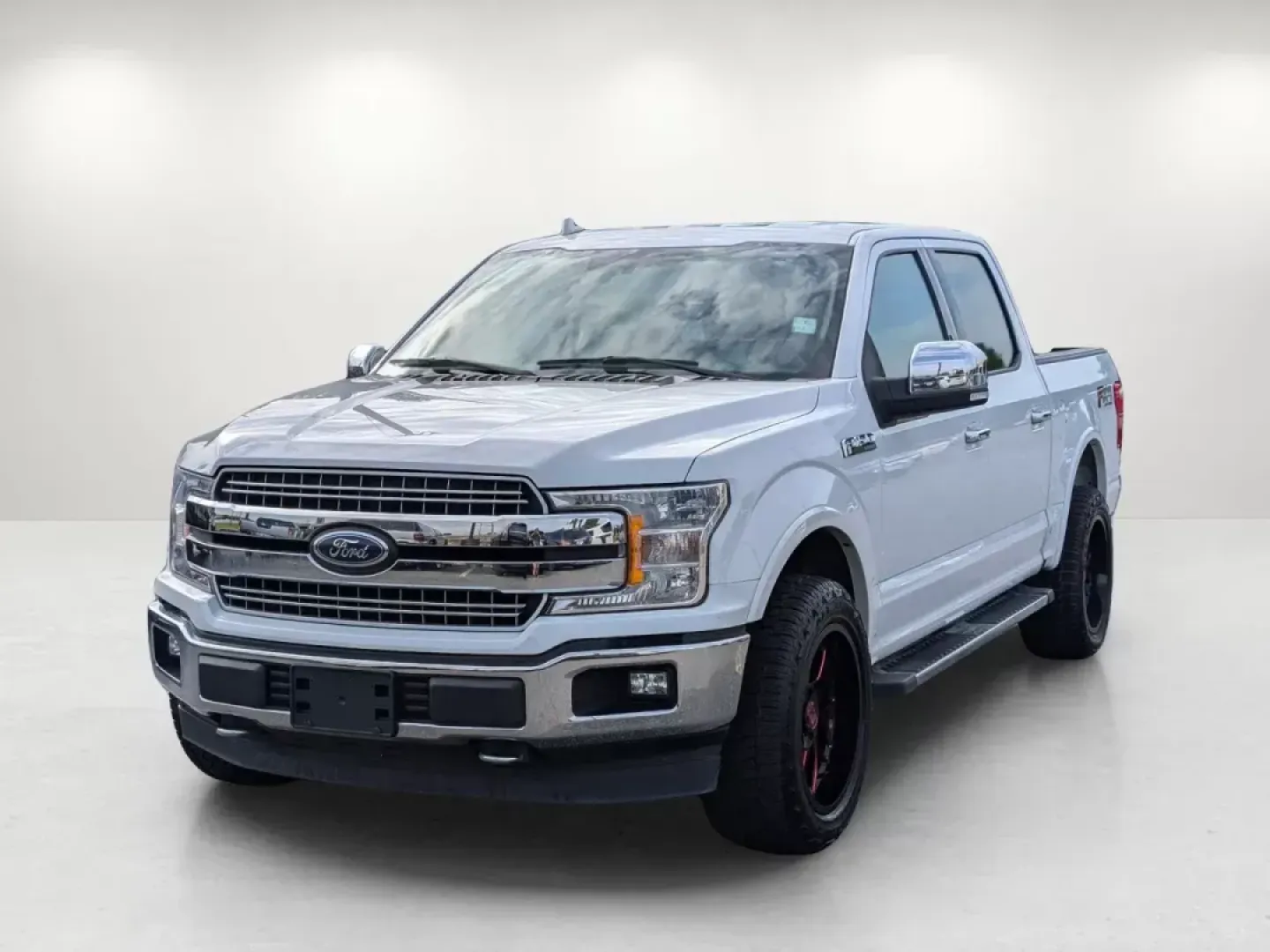 2018 Ford F-150 LARIAT (1FTEW1E55JK) with an Regular Unleaded V-8 5.0 L/302 engine, 10-Speed Automatic w/OD transmission, located at 5115 14th Ave., Columbus, GA, 31904, (706) 323-0345, 32.511494, -84.971046 - 2018 Ford F-150 LARIAT - Photo#0