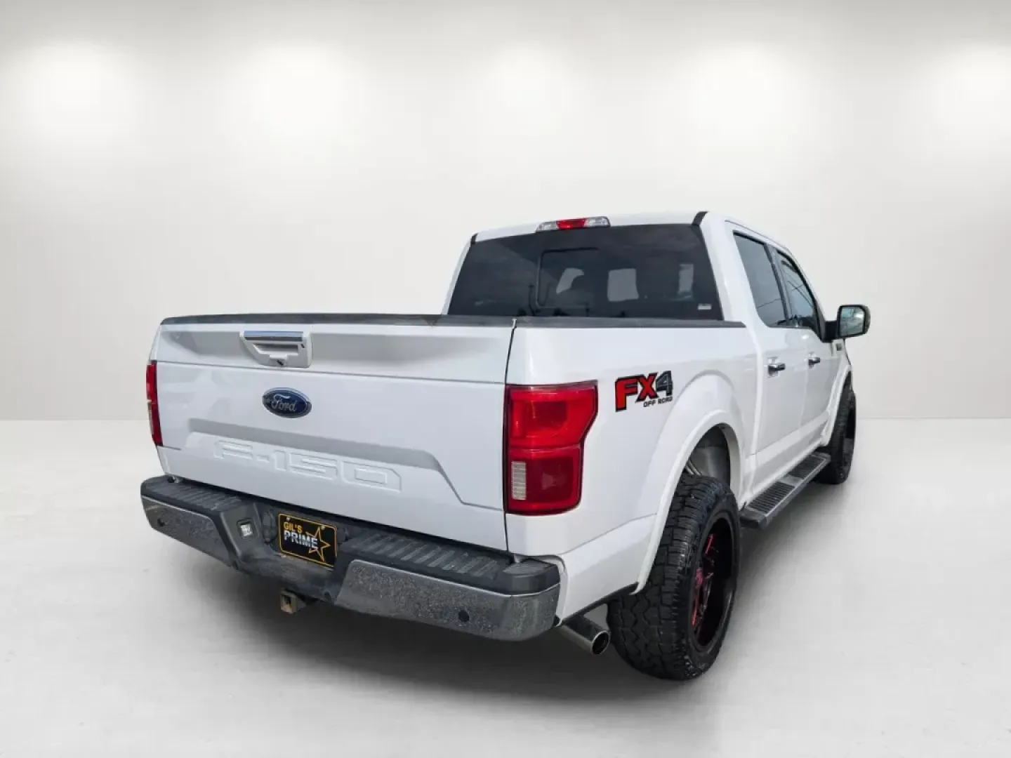 2018 Ford F-150 LARIAT (1FTEW1E55JK) with an Regular Unleaded V-8 5.0 L/302 engine, 10-Speed Automatic w/OD transmission, located at 5115 14th Ave., Columbus, GA, 31904, (706) 323-0345, 32.511494, -84.971046 - 2018 Ford F-150 LARIAT - Photo#4