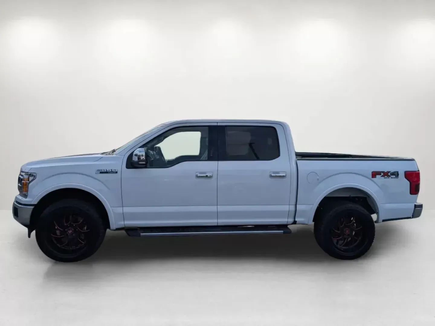 2018 Ford F-150 LARIAT (1FTEW1E55JK) with an Regular Unleaded V-8 5.0 L/302 engine, 10-Speed Automatic w/OD transmission, located at 5115 14th Ave., Columbus, GA, 31904, (706) 323-0345, 32.511494, -84.971046 - 2018 Ford F-150 LARIAT - Photo#7
