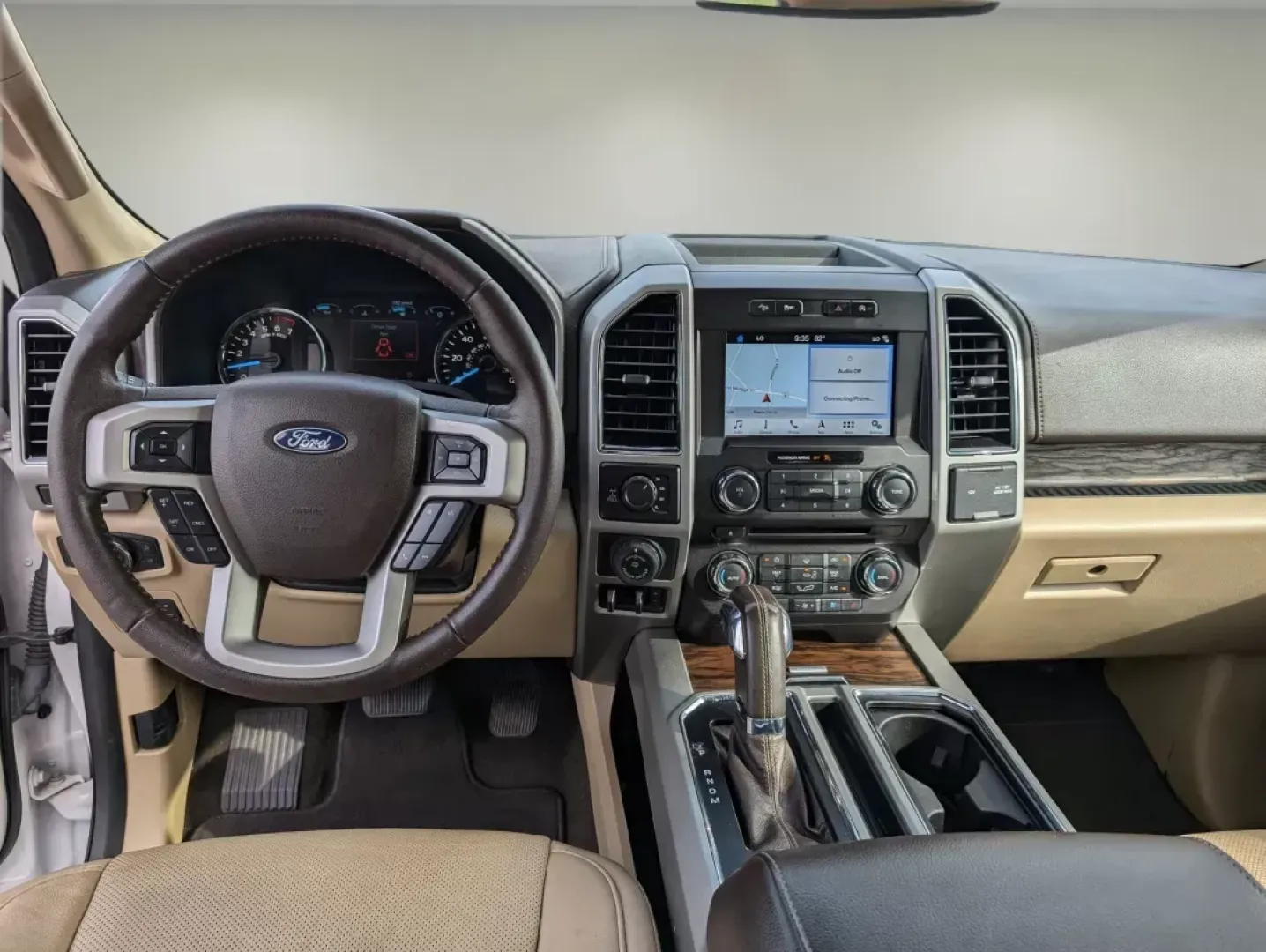 2018 Ford F-150 LARIAT (1FTEW1E55JK) with an Regular Unleaded V-8 5.0 L/302 engine, 10-Speed Automatic w/OD transmission, located at 5115 14th Ave., Columbus, GA, 31904, (706) 323-0345, 32.511494, -84.971046 - 2018 Ford F-150 LARIAT - Photo#11