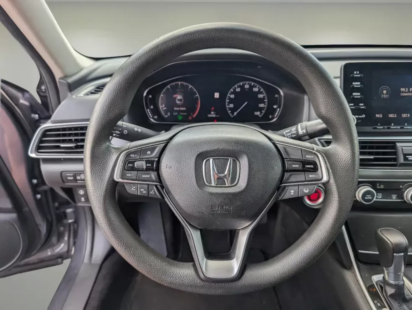 2018 Honda Accord Sedan LX 1.5T (1HGCV1F1XJA) with an Intercooled Turbo Regular Unleaded I-4 1.5 L/91 engine, 1-Speed CVT w/OD transmission, located at 3959 U.S. 80 W, Phenix City, AL, 36870, (334) 297-4885, 32.469296, -85.135185 - **Discover the Perfect Blend of Comfort and Efficiency with the 2018 Honda Accord Sedan LX 1.5T** <br /> <br /> Are you ready to elevate your driving experience? Whether you're commuting to work in Phenix City or heading out for a weekend adventure, the 2018 Honda Accord Sedan LX 1.5T is designed to - Photo#16