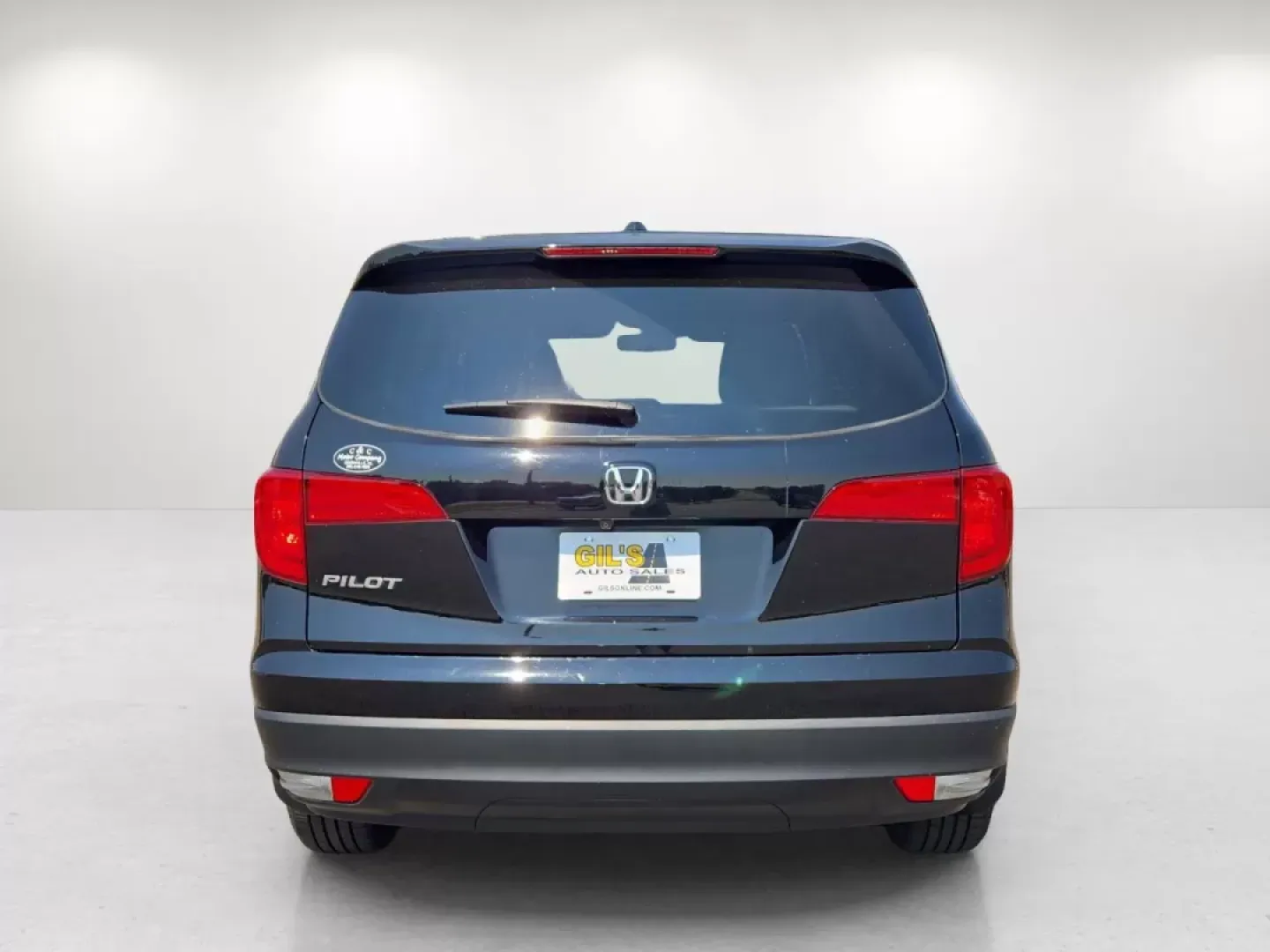 2018 Honda Pilot EX-L (5FNYF5H63JB) with an Other engine, located at 3959 U.S. 80 W, Phenix City, AL, 36870, (334) 297-4885, 32.469296, -85.135185 - Rev up your lifestyle with the perfect blend of comfort and versatility! Whether you're carting the kids to soccer practice, gearing up for an adventurous weekend getaway, or simply tackling your daily commute, the 2018 Honda Pilot EX-L is your ideal companion. This spacious SUV offers ample room, a - Photo#7