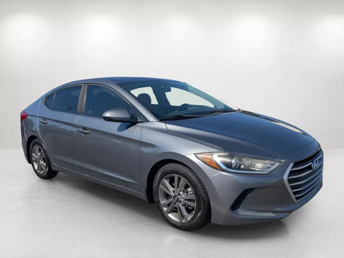 2018 /Black Hyundai Elantra SEL (5NPD84LF1JH) with an Other engine, located at 521 Old Farm Lane Rd, Prattville, AL, 36066, (334) 325-1505, 32.482460, -86.416367 - **Discover Adventure and Comfort with the 2018 Hyundai Elantra SEL at Gils Auto - Phenix City!**<br /> <br /> Looking for a vehicle that effortlessly combines style, comfort, and versatility for your daily life? Whether you're commuting to work, running errands around Phenix City, or setting off on - Photo#2