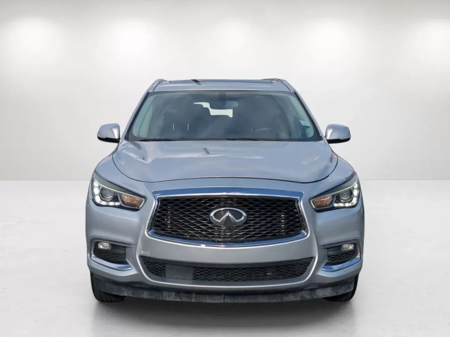 2018 /Graphite Infiniti QX60 (5N1DL0MM6JC) with an Other engine, located at 3959 U.S. 80 W, Phenix City, AL, 36870, (334) 297-4885, 32.469296, -85.135185 - **Elevate Your Family Adventures with the 2018 Infiniti QX60 at Gils Auto!**<br /> <br /> Are you in search of the perfect family SUV that masterfully combines luxury and practicality? Look no further than the 2018 Infiniti QX60, available now at Gils Auto in Phenix City, AL! This stunning vehicle i - Photo#2