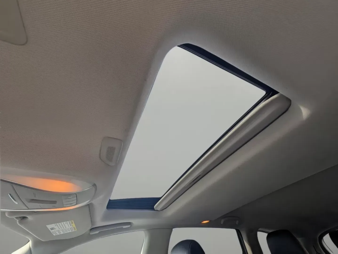 2018 /Graphite Infiniti QX60 (5N1DL0MM6JC) with an Other engine, located at 3959 U.S. 80 W, Phenix City, AL, 36870, (334) 297-4885, 32.469296, -85.135185 - **Elevate Your Family Adventures with the 2018 Infiniti QX60 at Gils Auto!**<br /> <br /> Are you in search of the perfect family SUV that masterfully combines luxury and practicality? Look no further than the 2018 Infiniti QX60, available now at Gils Auto in Phenix City, AL! This stunning vehicle i - Photo#17