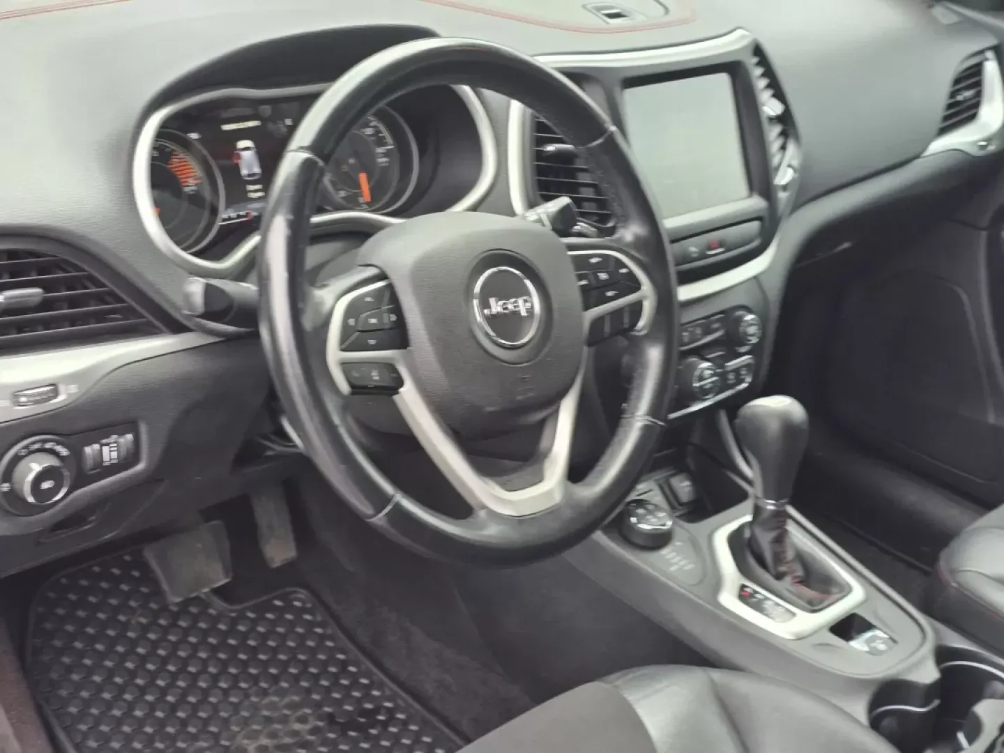 2018 /Black Jeep Cherokee Trailhawk (1C4PJMBX1JD) with an Other engine, located at 7000 Northlake Connector, Columbus, GA, 31904, (706) 987-8085, 32.524975, -84.978134 - **Unleash Adventure with the 2018 Jeep Cherokee Trailhawk Your Perfect Companion for Every Journey!**<br /> <br /> Are you ready to elevate your outdoor escapades or simply enhance your daily commute? Look no further than the 2018 Jeep Cherokee Trailhawk, available now at Gils Auto in Phenix City, - Photo#10