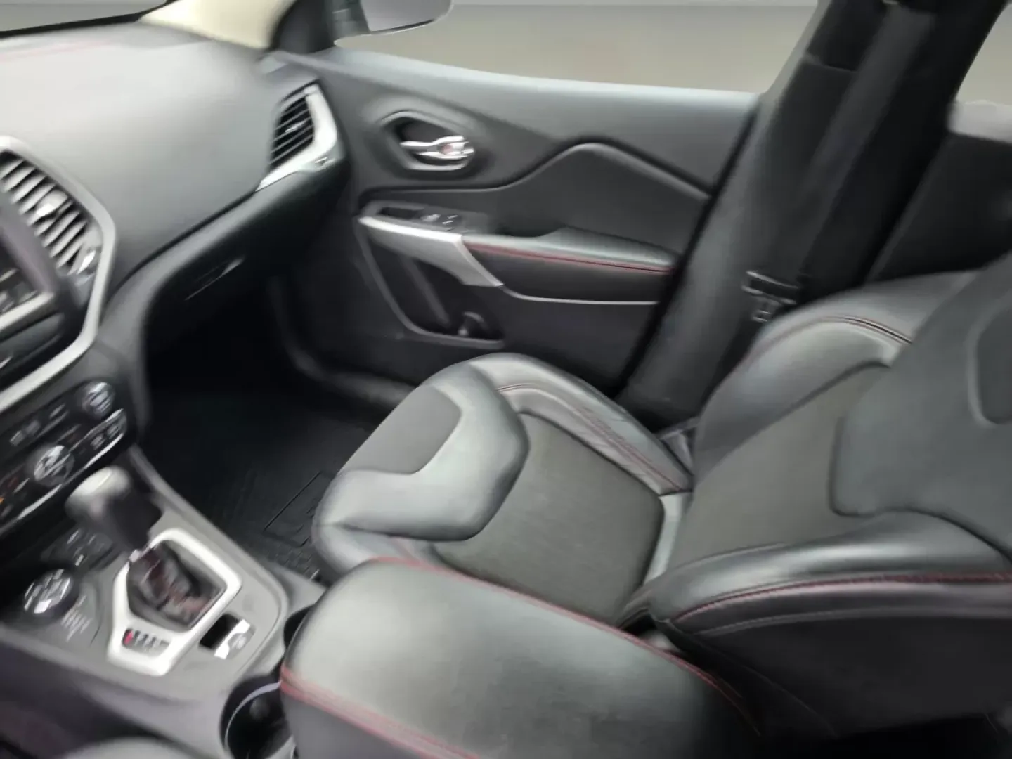 2018 /Black Jeep Cherokee Trailhawk (1C4PJMBX1JD) with an Other engine, located at 7000 Northlake Connector, Columbus, GA, 31904, (706) 987-8085, 32.524975, -84.978134 - **Unleash Adventure with the 2018 Jeep Cherokee Trailhawk Your Perfect Companion for Every Journey!**<br /> <br /> Are you ready to elevate your outdoor escapades or simply enhance your daily commute? Look no further than the 2018 Jeep Cherokee Trailhawk, available now at Gils Auto in Phenix City, - Photo#14