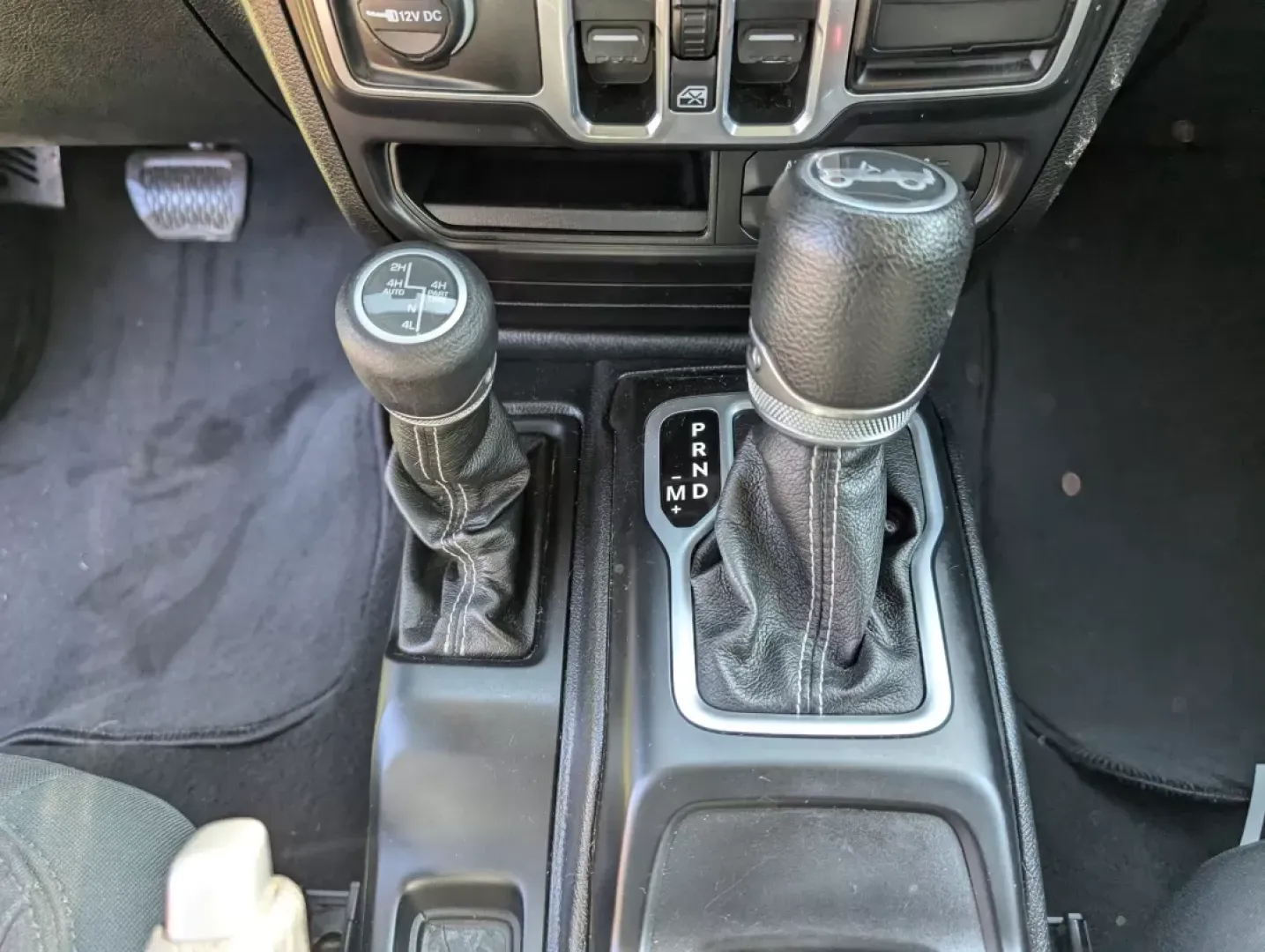 2018 /Black Jeep Wrangler Sahara (1C4HJXEG3JW) with an Other engine, located at 1430 Gateway Drive, Opelika, AL, 36801, (334) 239-0944, 32.637871, -85.409790 - Adventure awaits with this stunning 2018 Jeep Wrangler Unlimited Sahara, a perfect companion for those who love the great outdoors! Whether you're navigating weekend getaways, family road trips, or simply commuting to work in style, this convertible 4WD SUV is designed to meet all your driving needs - Photo#13