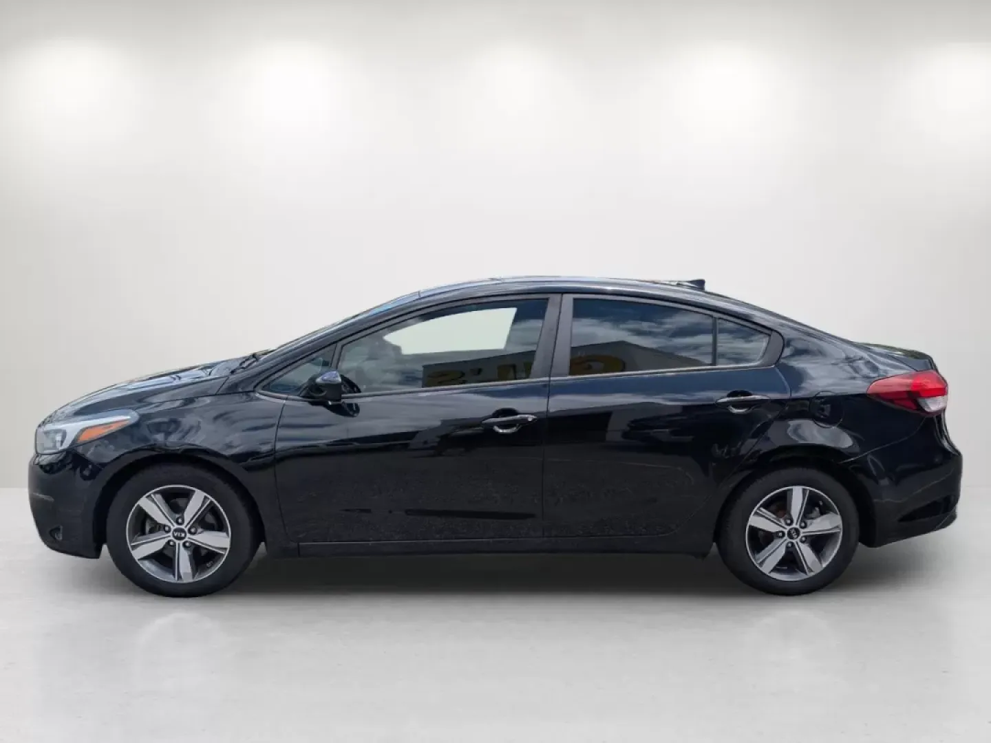 2018 /Black Kia Forte LX (3KPFL4A75JE) with an Other engine, located at 1430 Gateway Drive, Opelika, AL, 36801, (334) 239-0944, 32.637871, -85.409790 - **Discover Freedom and Comfort with the 2018 Kia Forte at Gils Auto Phenix City #2!**<br /> <br /> Are you searching for a reliable vehicle that balances style, comfort, and efficiency? Look no further than our stunning 2018 Kia Forte, perfect for those daily commutes or weekend adventures with fam - Photo#7