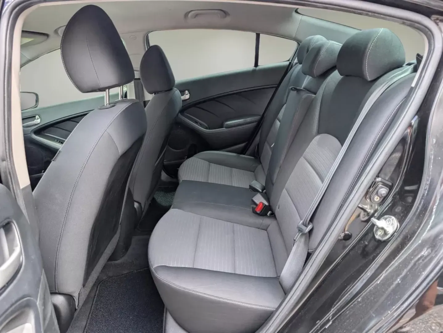 2018 /Black Kia Forte LX (3KPFL4A75JE) with an Other engine, located at 1430 Gateway Drive, Opelika, AL, 36801, (334) 239-0944, 32.637871, -85.409790 - **Discover Freedom and Comfort with the 2018 Kia Forte at Gils Auto Phenix City #2!**<br /> <br /> Are you searching for a reliable vehicle that balances style, comfort, and efficiency? Look no further than our stunning 2018 Kia Forte, perfect for those daily commutes or weekend adventures with fam - Photo#10