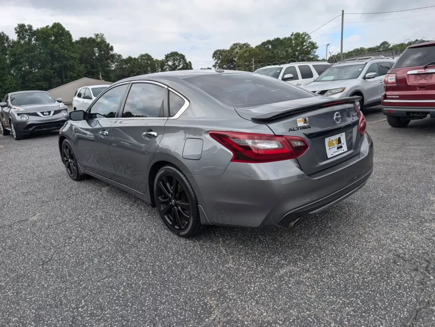 2018 /Sport Interior Nissan Altima 2.5 SR (1N4AL3AP3JC) with an Other engine, located at 3959 U.S. 80 W, Phenix City, AL, 36870, (334) 297-4885, 32.469296, -85.135185 - Experience the perfect blend of style, comfort, and functionality with the 2018 Nissan Altima 2.5 SR, now available at Gils Auto in Phenix City, AL. This sedan is ideal for those who navigate daily commutes, run errands for growing families, or seek the weekend adventure. With its striking Gun Metal - Photo#6