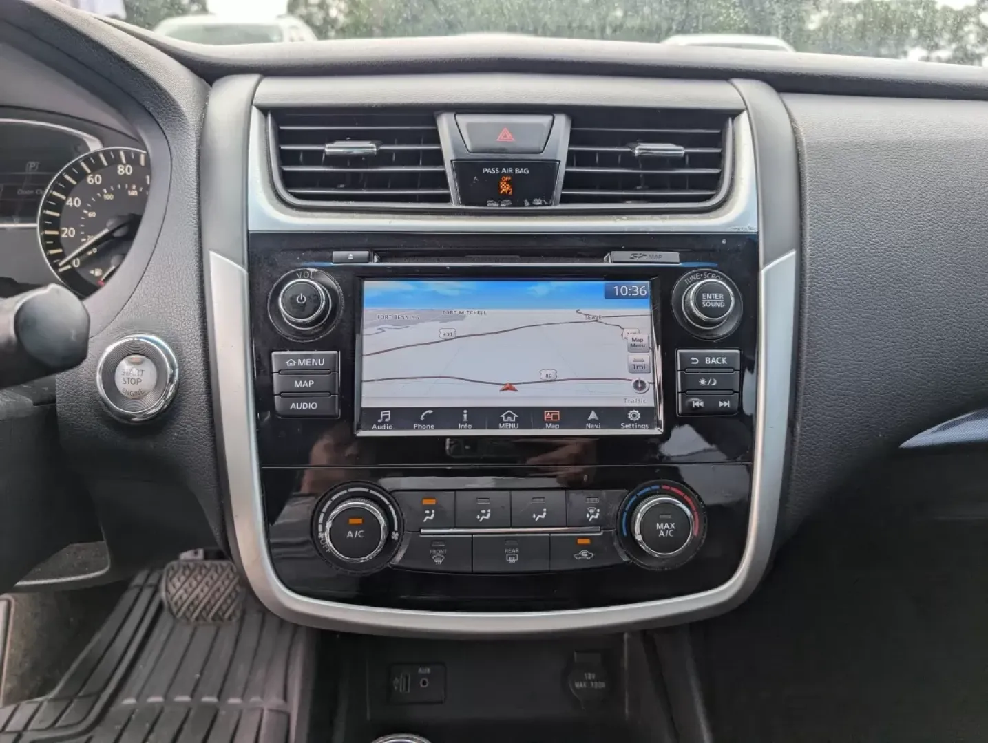 2018 /Sport Interior Nissan Altima 2.5 SR (1N4AL3AP3JC) with an Other engine, located at 3959 U.S. 80 W, Phenix City, AL, 36870, (334) 297-4885, 32.469296, -85.135185 - Experience the perfect blend of style, comfort, and functionality with the 2018 Nissan Altima 2.5 SR, now available at Gils Auto in Phenix City, AL. This sedan is ideal for those who navigate daily commutes, run errands for growing families, or seek the weekend adventure. With its striking Gun Metal - Photo#15