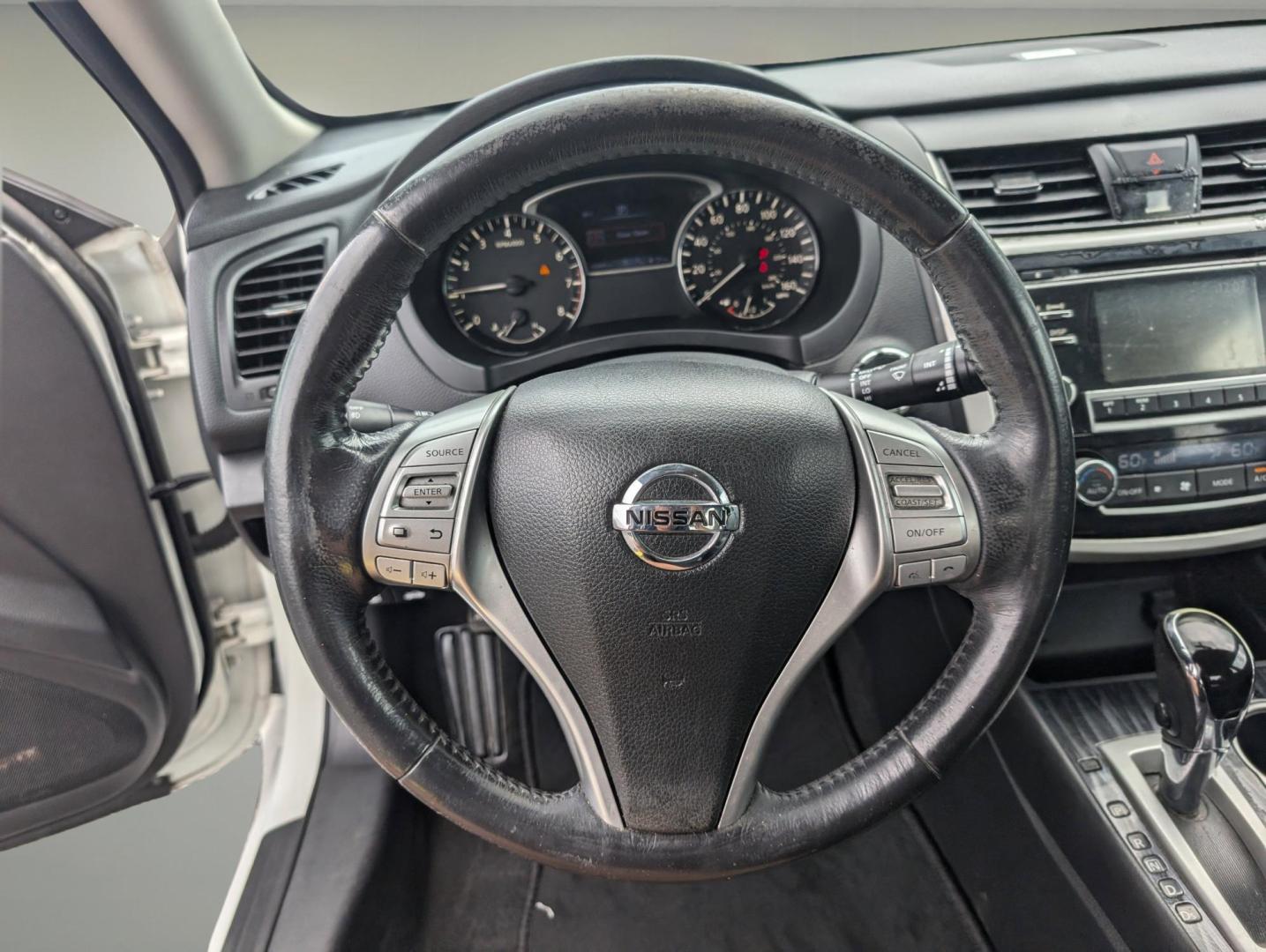 2018 /Charcoal Nissan Altima 2.5 SL (1N4AL3AP2JC) with an Regular Unleaded I-4 2.5 L/152 engine, 1-Speed CVT w/OD transmission, located at 7000 Northlake Connector, Columbus, GA, 31904, (706) 987-8085, 32.524975, -84.978134 - 2018 Nissan Altima 2.5 SL - Photo#15