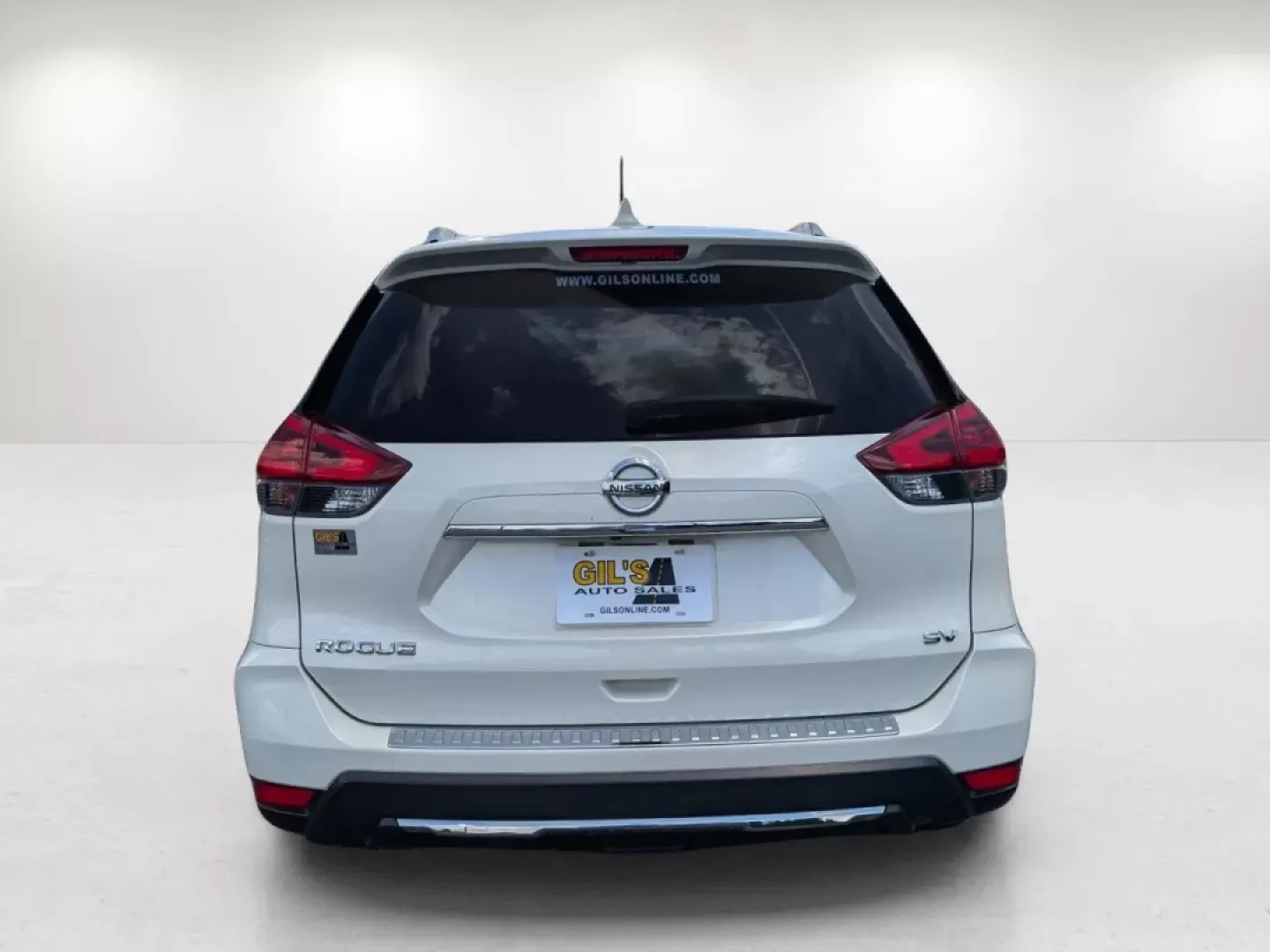 2018 /Charcoal Nissan Rogue SV (JN8AT2MT7JW) with an Other engine, located at 3959 U.S. 80 W, Phenix City, AL, 36870, (334) 297-4885, 32.469296, -85.135185 - **Discover Your Next Adventure with the 2018 Nissan Rogue SV at Gils Auto!**<br /> <br /> Are you ready to elevate your lifestyle with a vehicle that marries versatility and comfort? The 2018 Nissan Rogue SV is the perfect companion for growing families, weekend adventurers, and budget-conscious buy - Photo#6