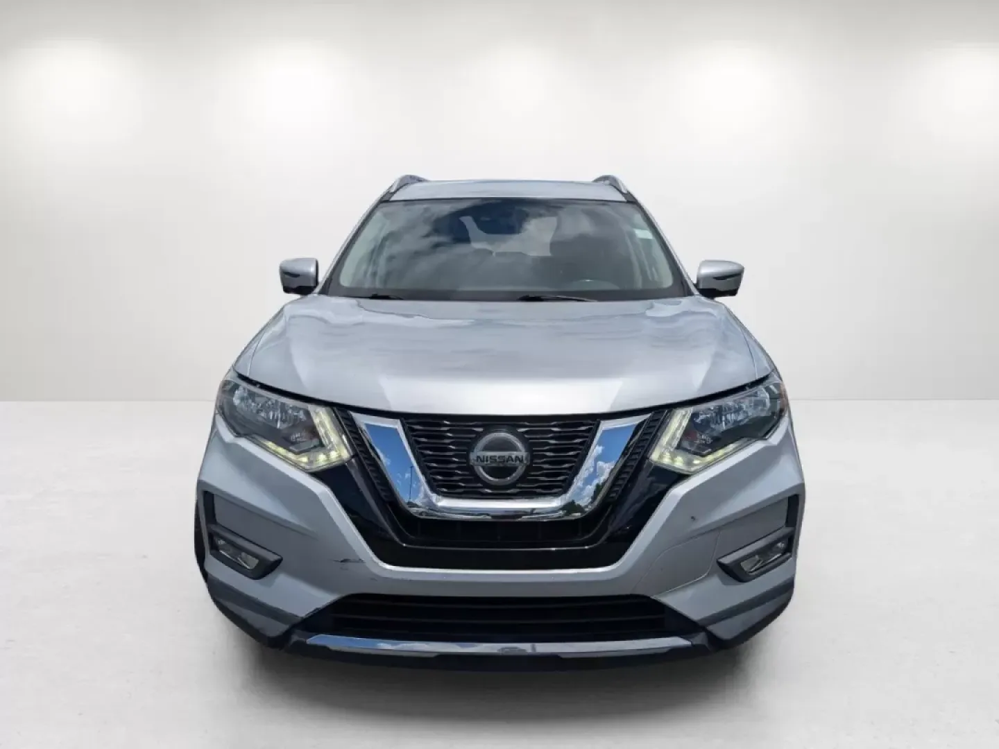 2018 /Charcoal Nissan Rogue SL (5N1AT2MV9JC) with an Other engine, located at 5115 14th Ave., Columbus, GA, 31904, (706) 323-0345, 32.511494, -84.971046 - **Unleash Your Adventurous Spirit with the 2018 Nissan Rogue SL at Gils Auto - Phenix City!**<br /> <br /> Are you ready to take your lifestyle to the next level? Whether you're planning a family road trip, commuting to work, or seeking thrilling weekend adventures, the 2018 Nissan Rogue SL is desig - Photo#1