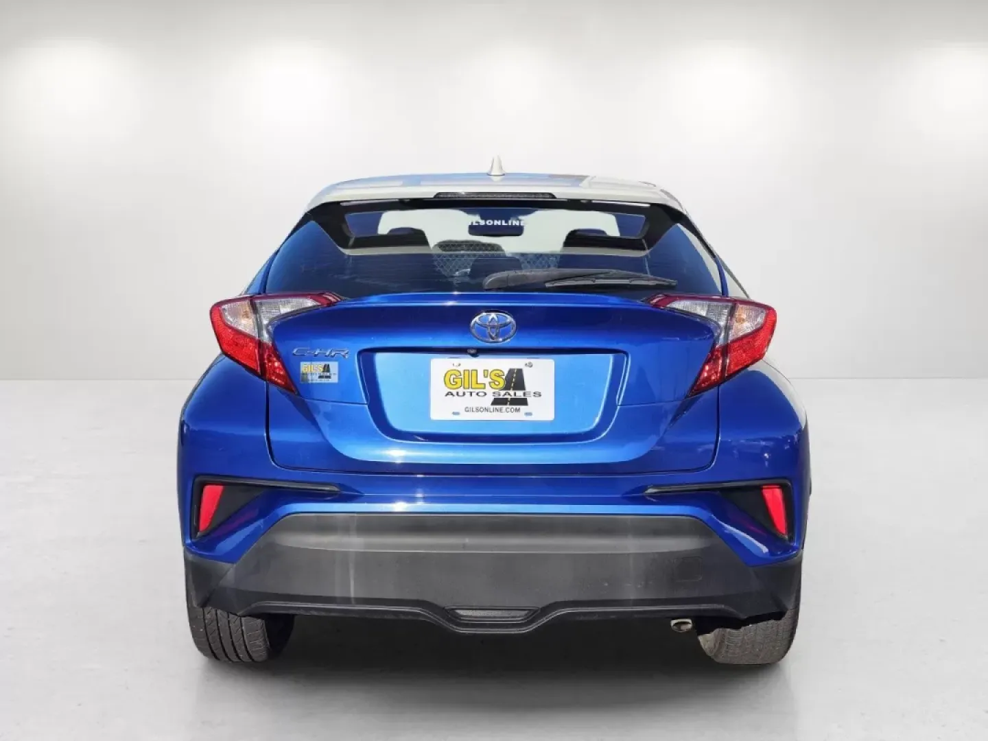 2018 Toyota C-HR XLE (NMTKHMBX3JR) with an Other engine, located at 3959 U.S. 80 W, Phenix City, AL, 36870, (334) 297-4885, 32.469296, -85.135185 - Are you searching for the perfect vehicle that combines style, comfort, and functionality for your everyday adventures? Look no further than this stunning 2018 Toyota C-HR, available now at Gils Auto in Phenix City, AL. This sporty SUV is ideal for budget-conscious buyers who still want a reliable a - Photo#5