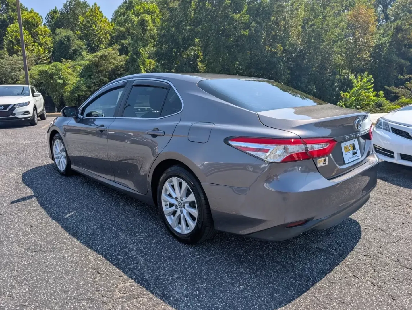2018 Toyota Camry LE (4T1B11HK9JU) with an Other engine, located at 3959 U.S. 80 W, Phenix City, AL, 36870, (334) 297-4885, 32.469296, -85.135185 - **Experience the Open Road in Style with the 2018 Toyota Camry LE Perfect for Your Daily Adventures!**<br /> <br /> At Gils Auto, located conveniently at 3959 U.S. 80 W, Phenix City, AL 36870, we understand that every day can be an adventure. Whether you're commuting to work, shuttling the kids to - Photo#6
