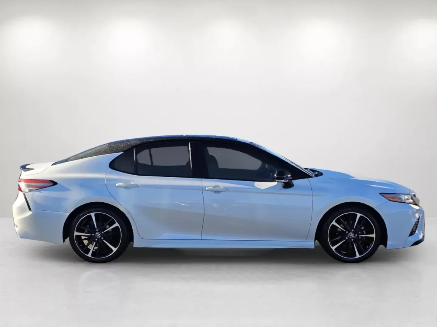 2018 Toyota Camry XSE (4T1B61HK3JU) with an Other engine, located at 7000 Northlake Connector, Columbus, GA, 31904, (706) 987-8085, 32.524975, -84.978134 - ### Elevate Your Daily Drive with the 2018 Toyota Camry XSE at Gils Auto in Phenix City, AL<br /> <br /> If you're searching for a stylish and reliable sedan that effortlessly combines comfort, technology, and performance, look no further than the 2018 Toyota Camry XSE. Perfect for daily commuters, - Photo#3