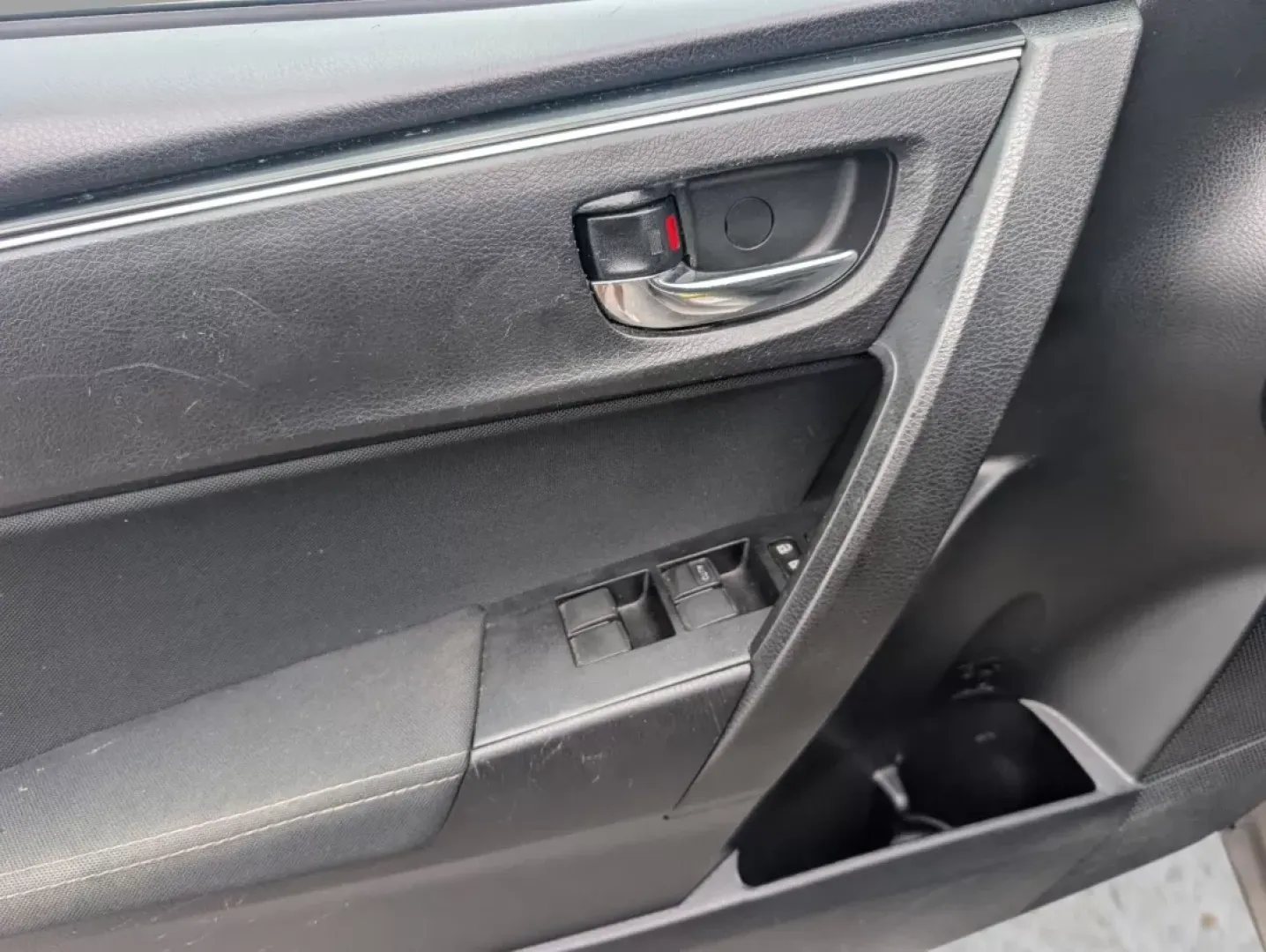 2018 Toyota Corolla LE (5YFBURHE2JP) with an Other engine, located at 521 Old Farm Lane Rd, Prattville, AL, 36066, (334) 325-1505, 32.482460, -86.416367 - **Discover Your Next Adventure with the 2018 Toyota Corolla at Gils Auto Phenix City, AL!**<br /> <br /> Are you searching for a reliable vehicle that complements your busy lifestyle? Whether you're commuting to work, running errands, or planning weekend getaways, the 2018 Toyota Corolla is the per - Photo#8